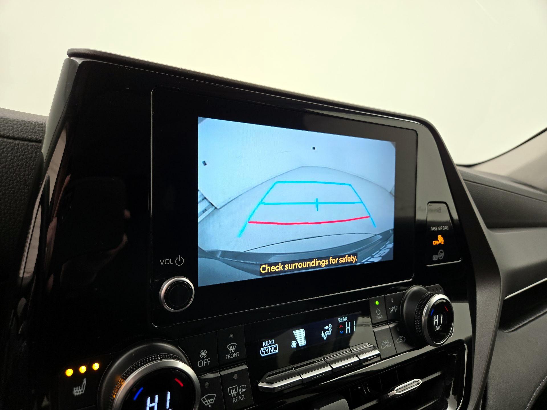 Thumbnail: 2023 Toyota Highlander - 14