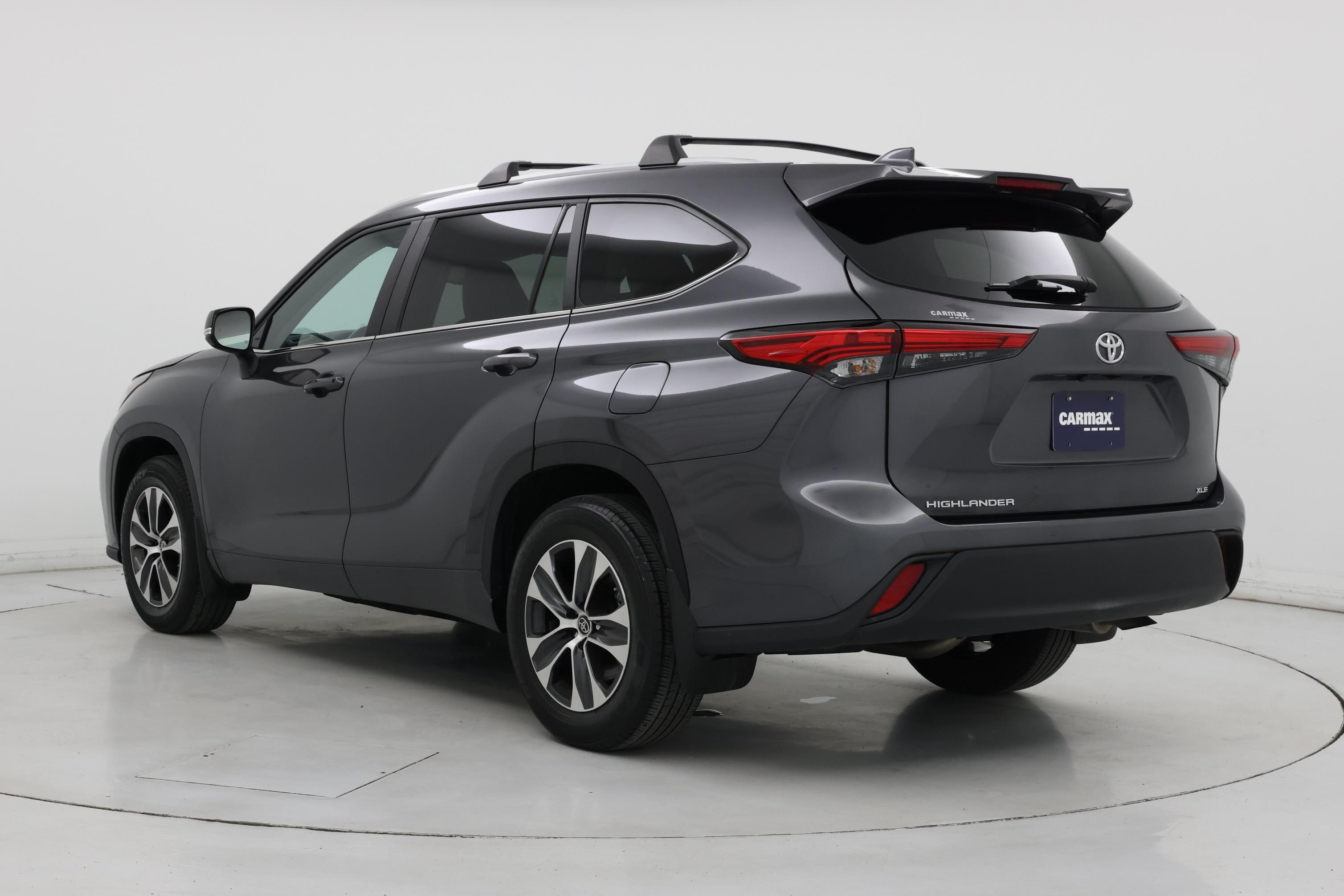 Thumbnail: 2023 Toyota Highlander - 2