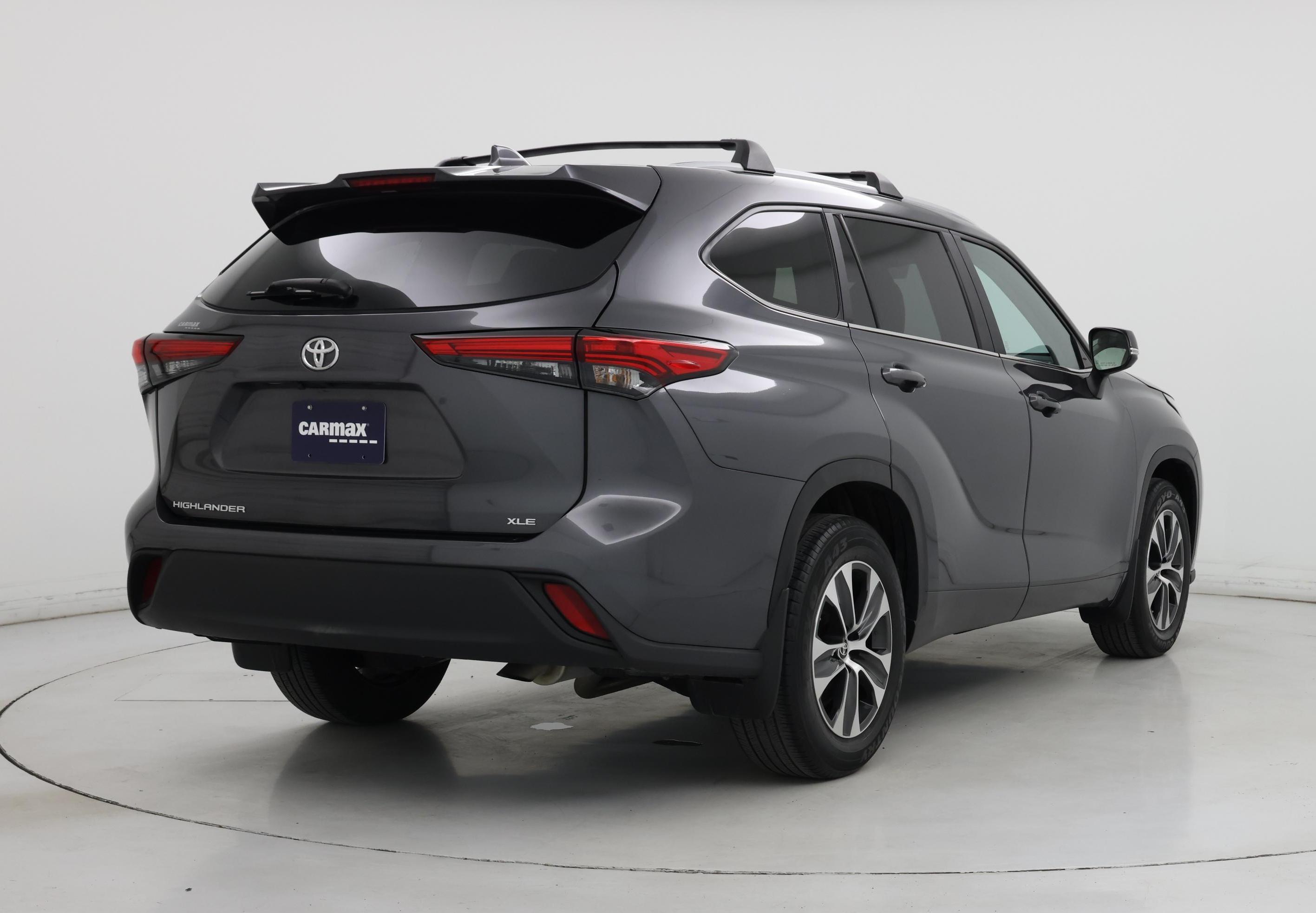 Thumbnail: 2023 Toyota Highlander - 8