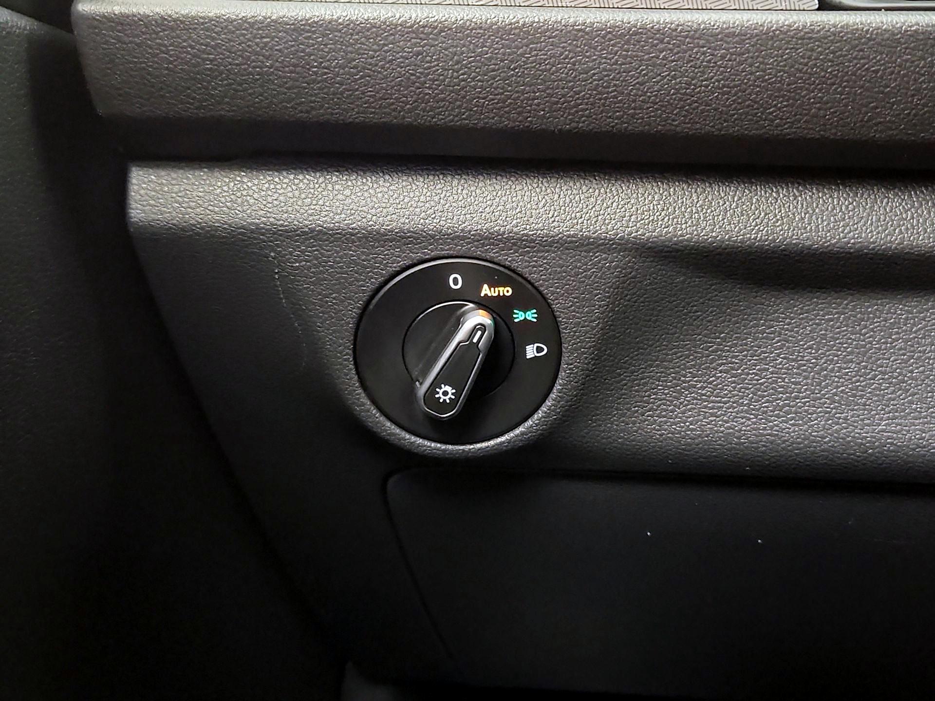 Thumbnail: 2024 Volkswagen Jetta - 13