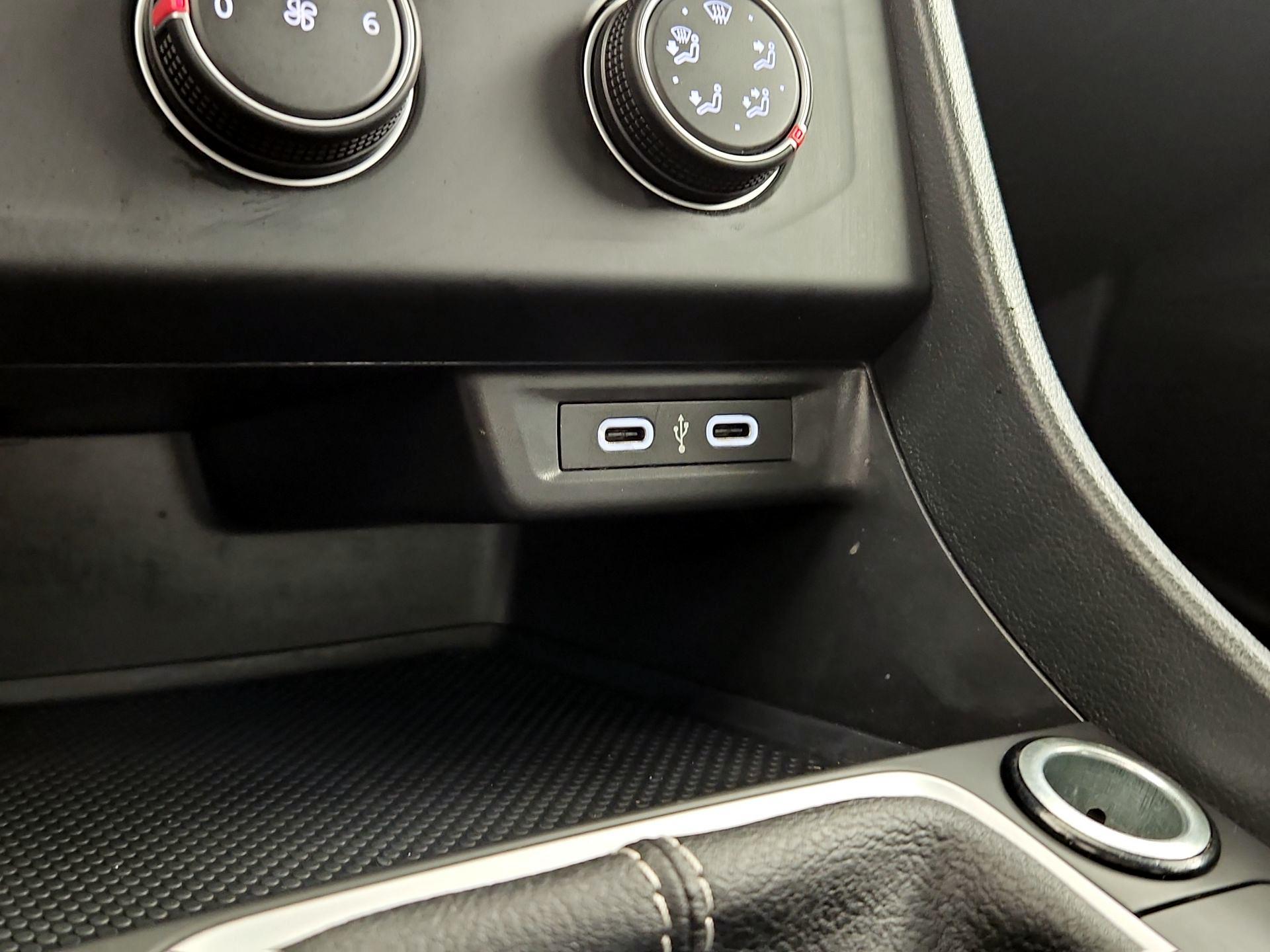 Thumbnail: 2024 Volkswagen Jetta - 18