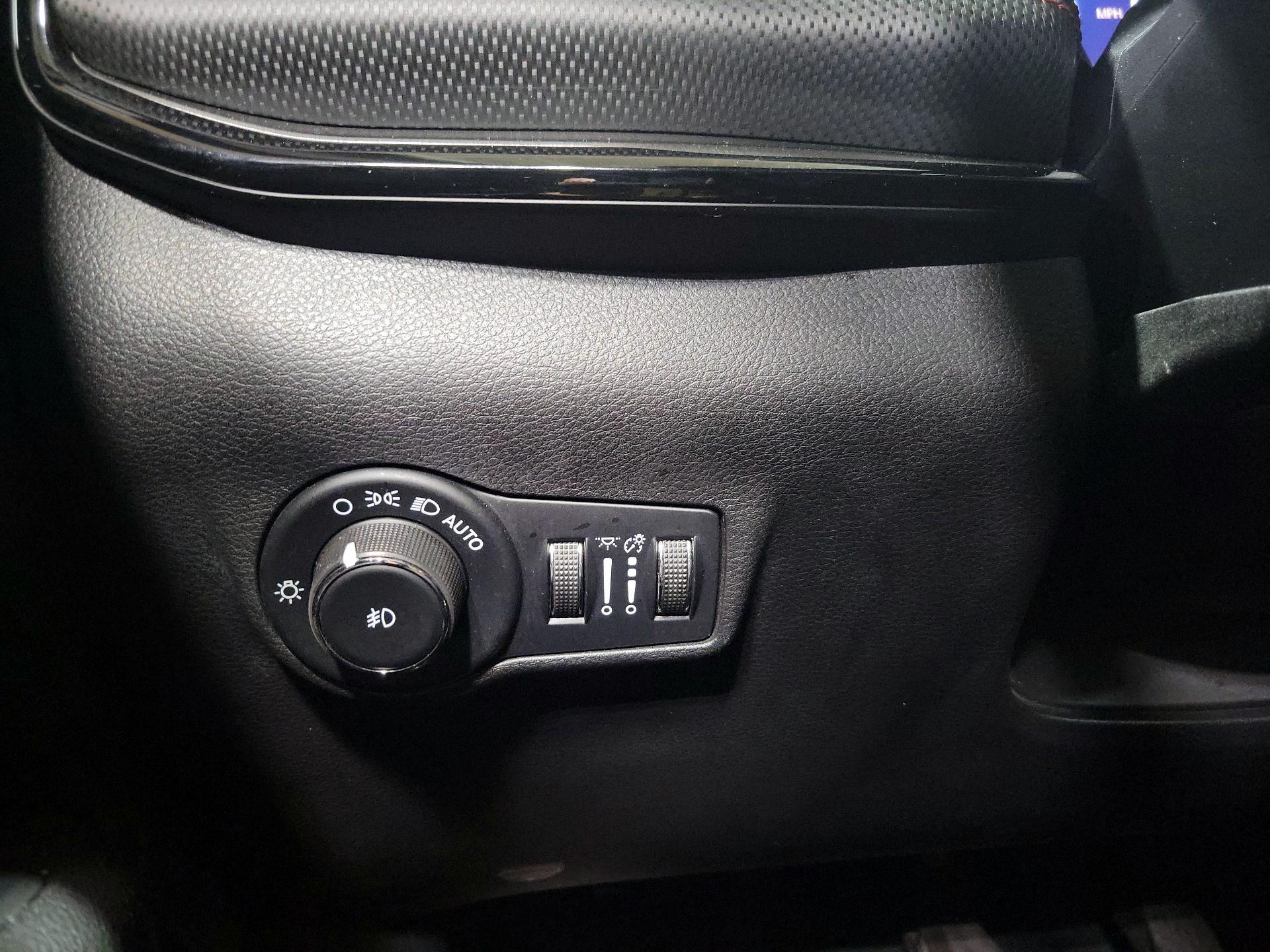 Thumbnail: 2022 Jeep Compass - 13