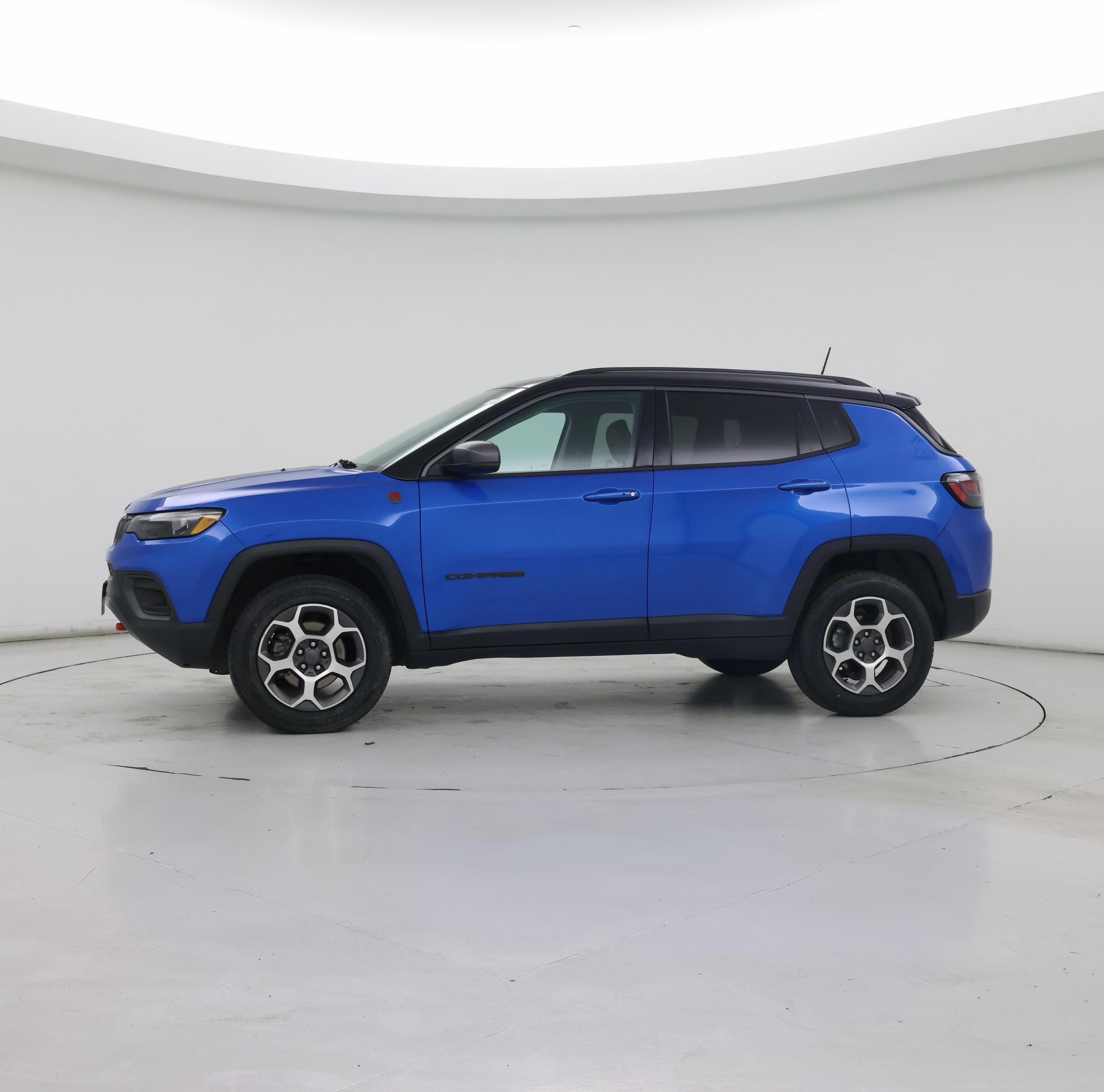 Thumbnail: 2022 Jeep Compass - 3