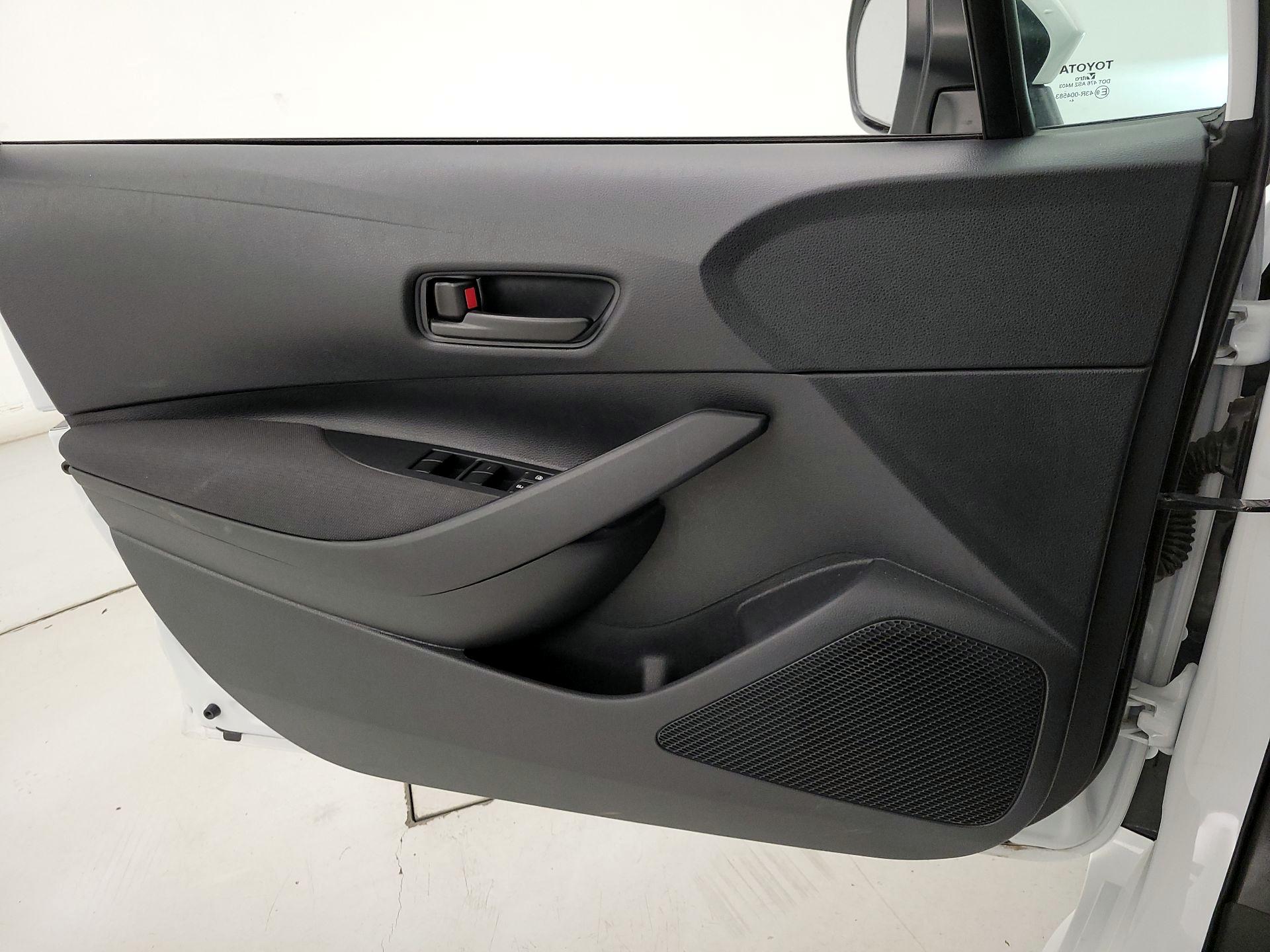 Thumbnail: 2025 Toyota Corolla - 12