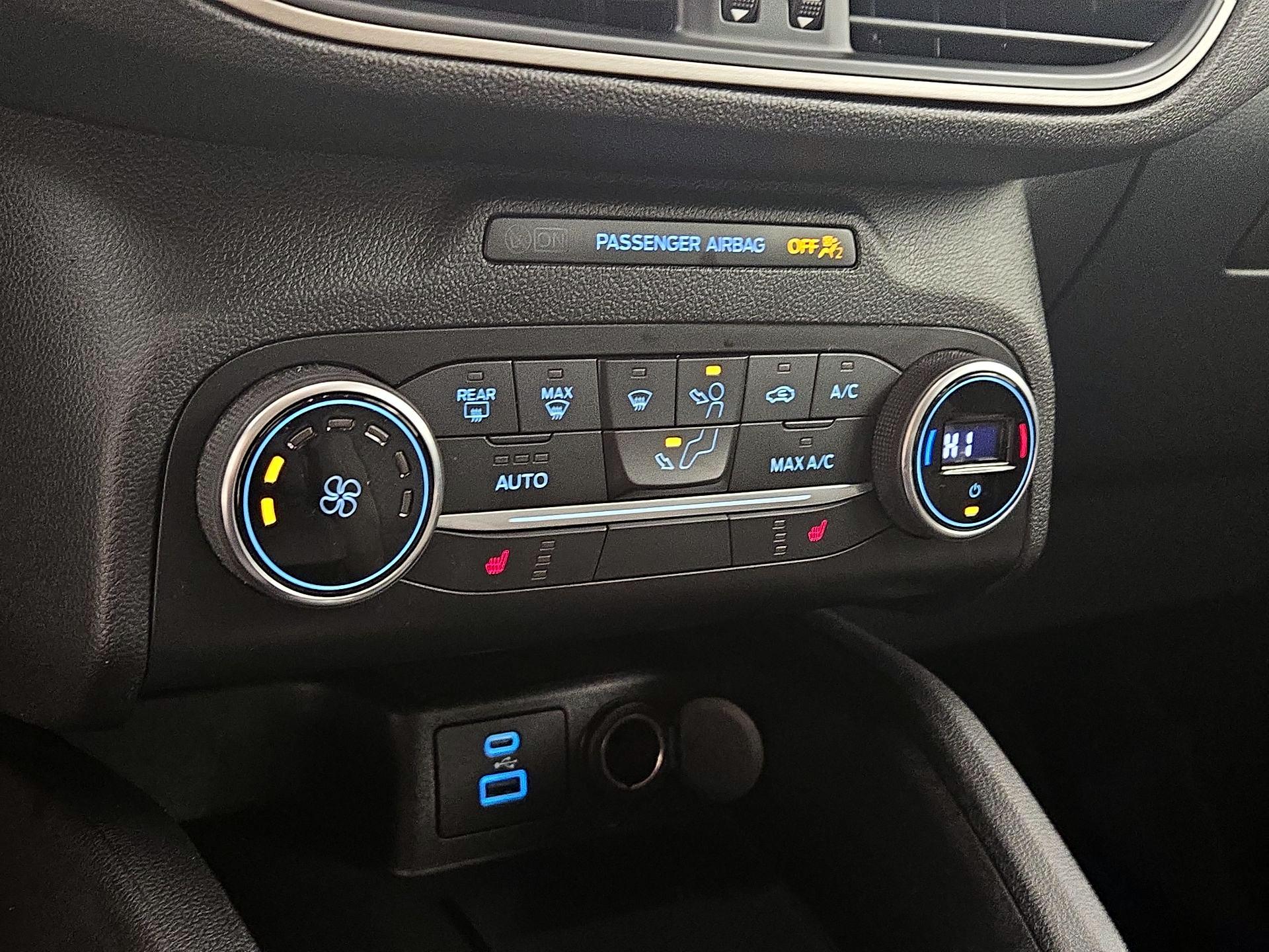 Thumbnail: 2020 Ford Escape - 16