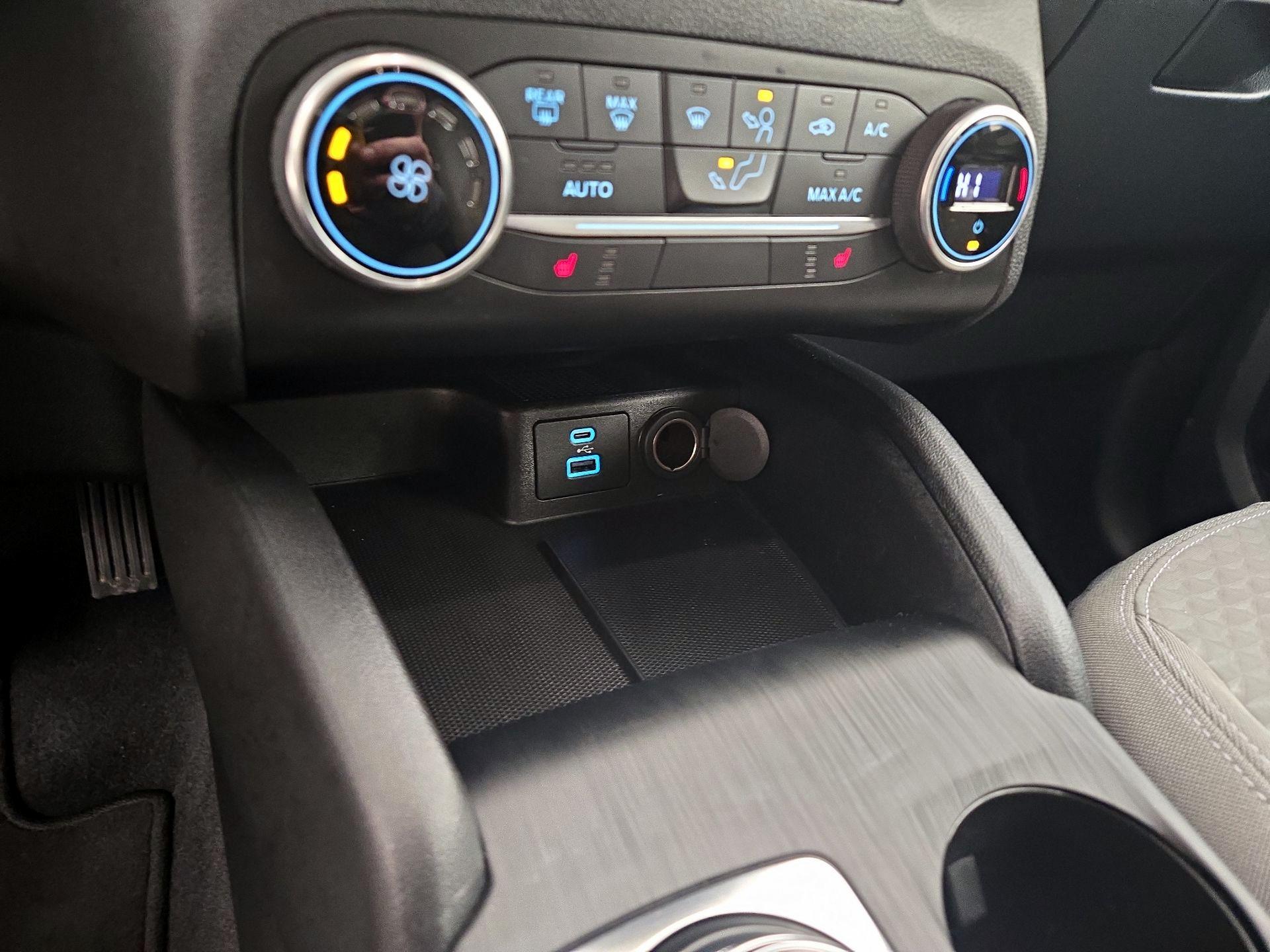 Thumbnail: 2020 Ford Escape - 18