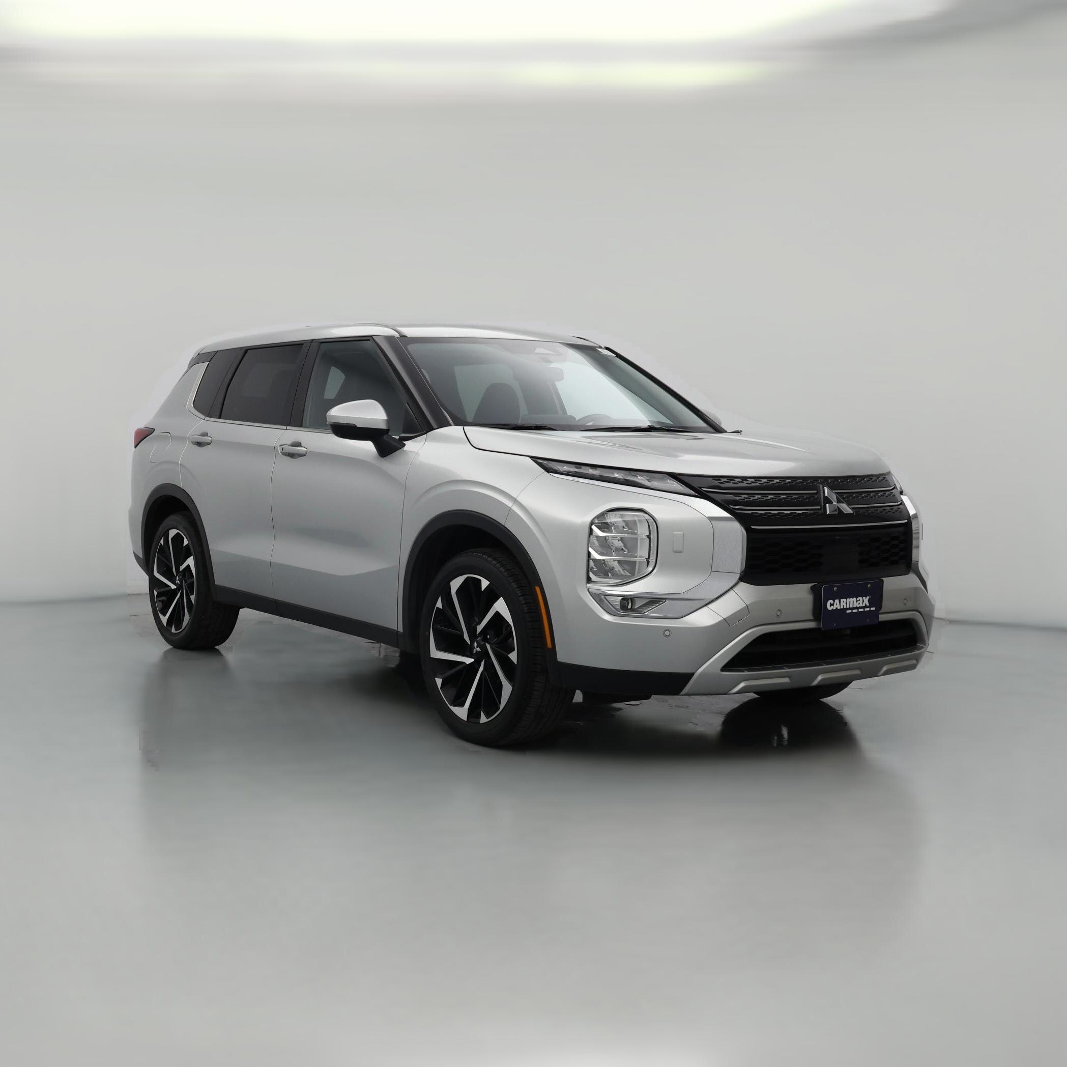 Thumbnail: 2024 Mitsubishi Outlander - 1