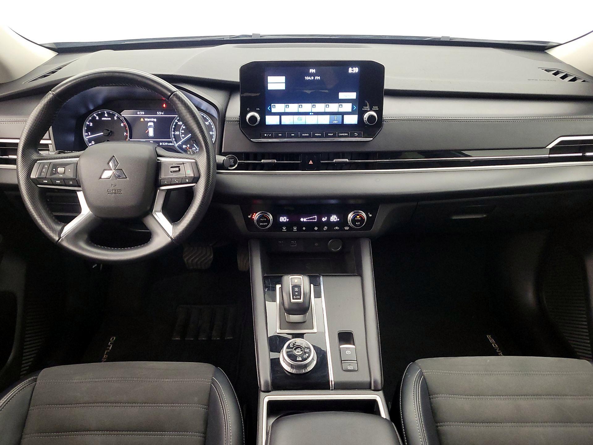 Thumbnail: 2024 Mitsubishi Outlander - 9