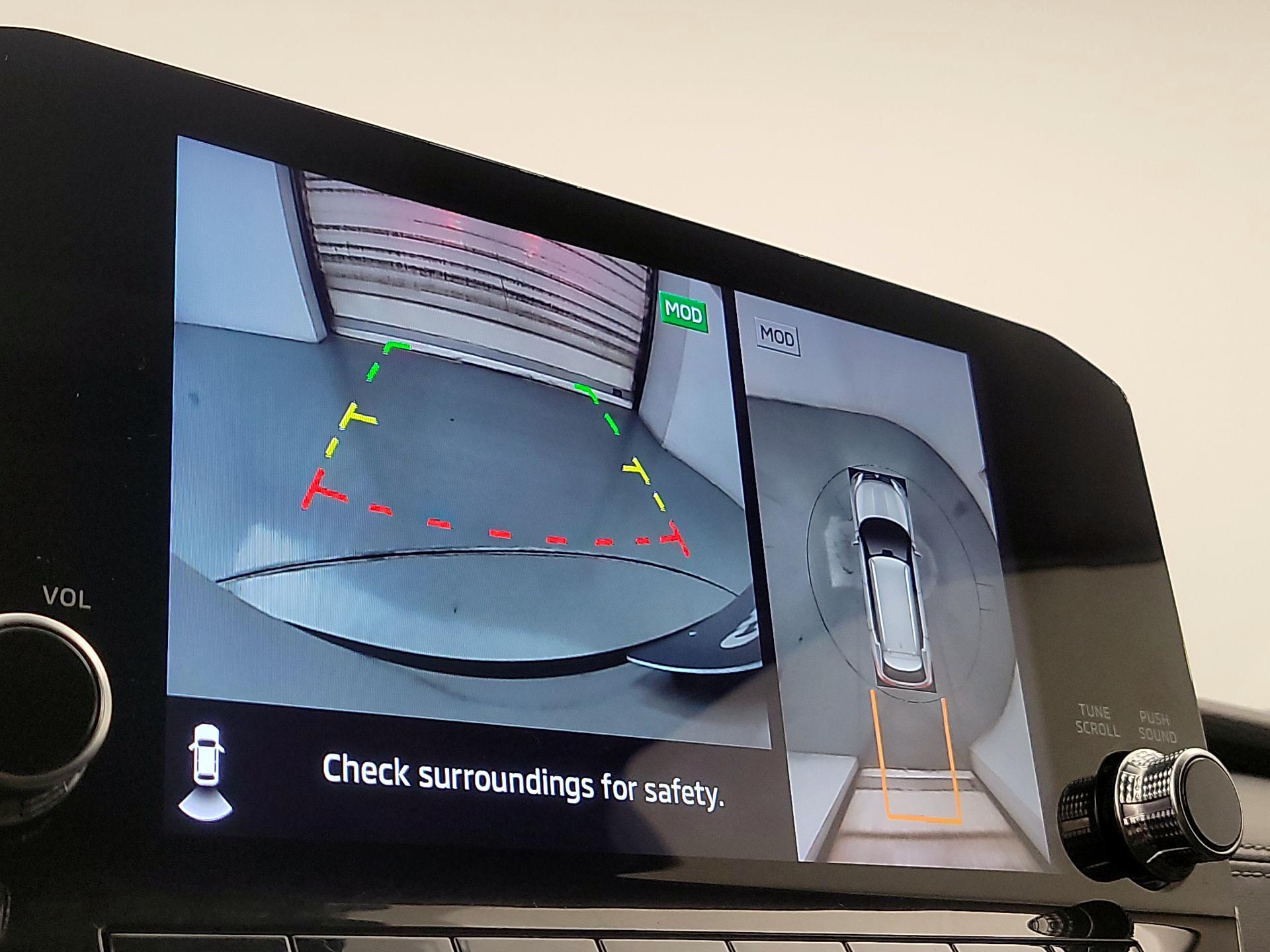 Thumbnail: 2024 Mitsubishi Outlander - 14