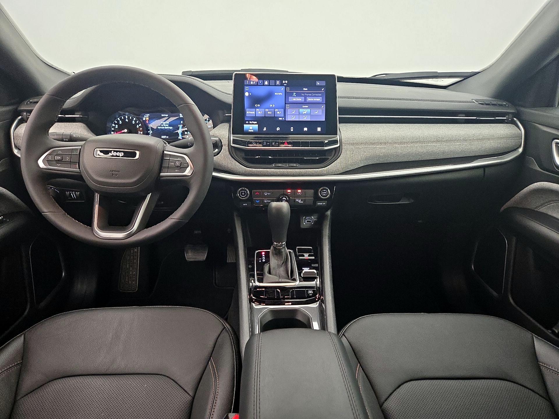 Thumbnail: 2023 Jeep Compass - 9