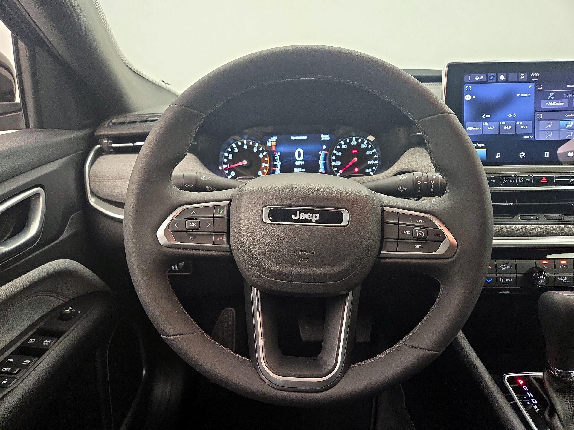 Thumbnail: 2023 Jeep Compass - 10