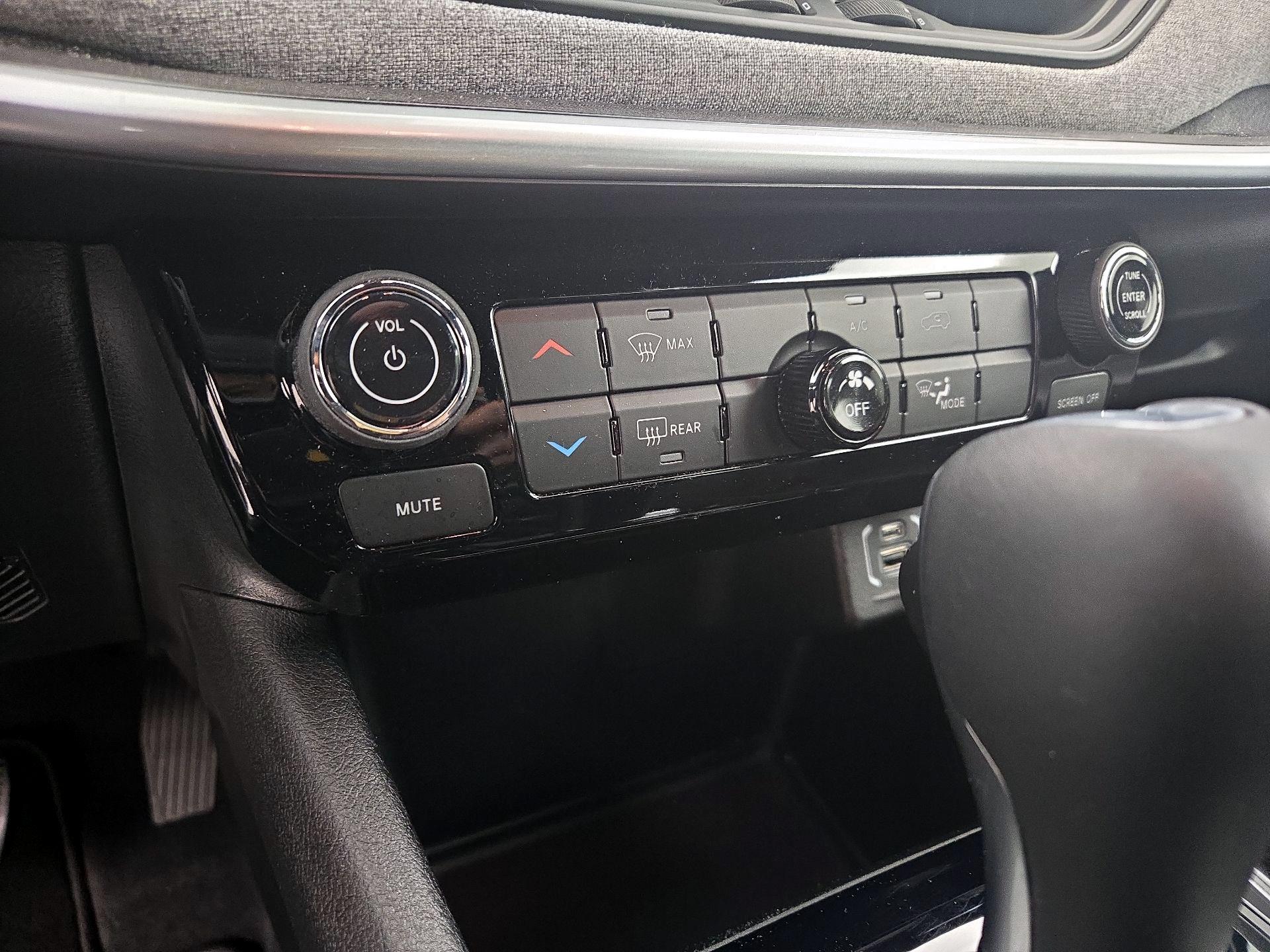 Thumbnail: 2023 Jeep Compass - 16