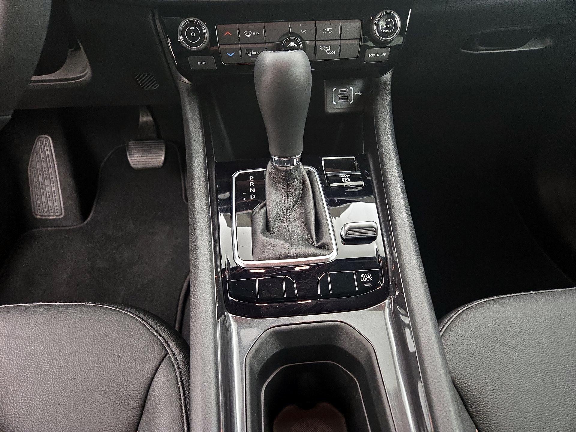 Thumbnail: 2023 Jeep Compass - 17