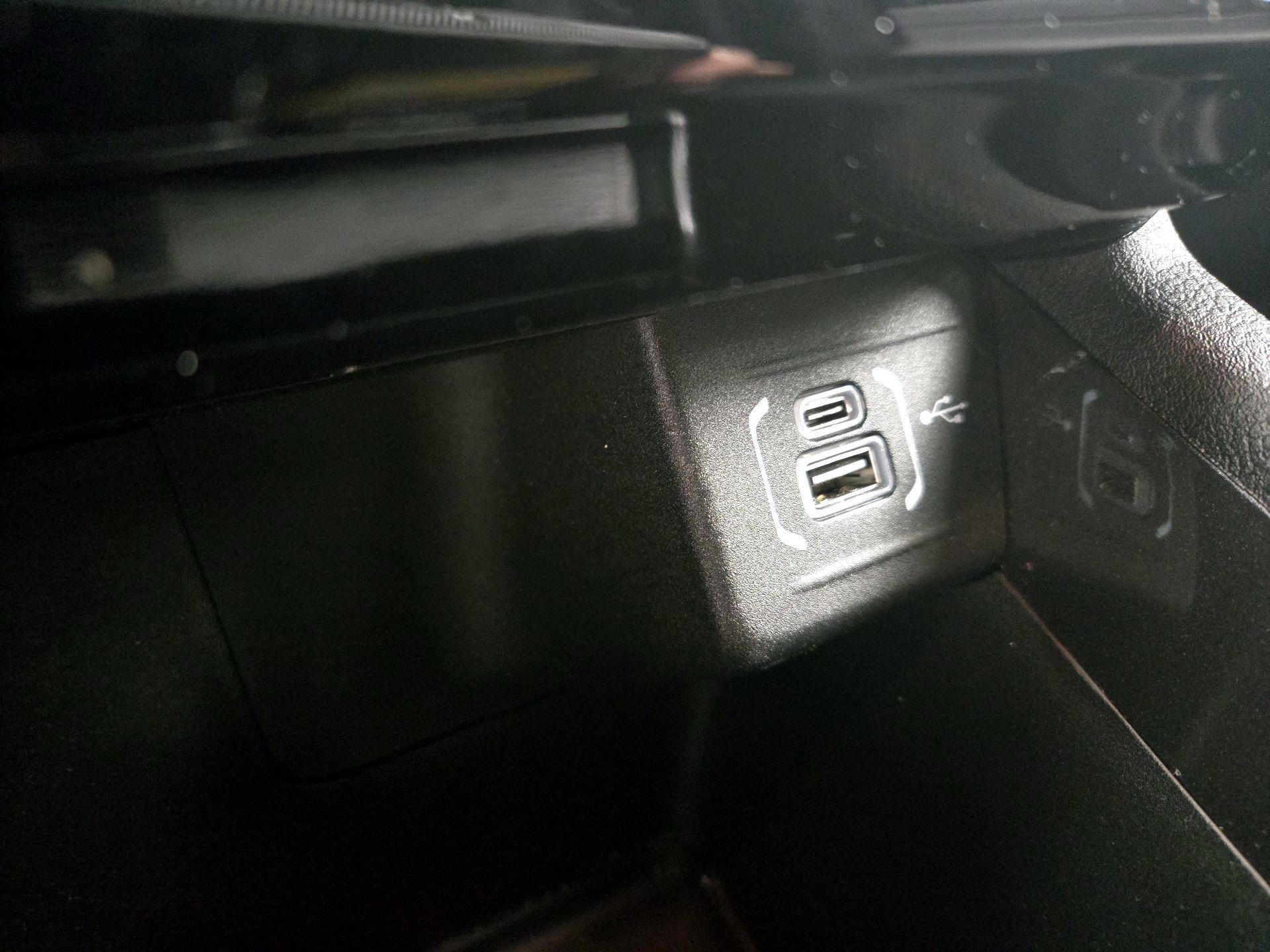 Thumbnail: 2023 Jeep Compass - 18