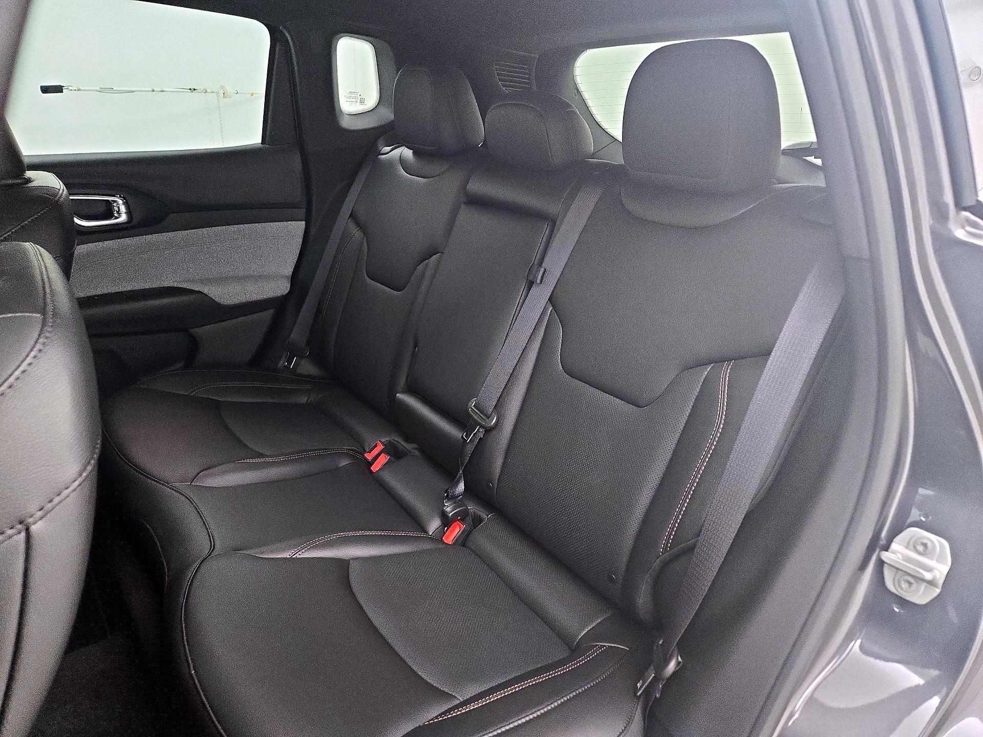 Thumbnail: 2023 Jeep Compass - 20