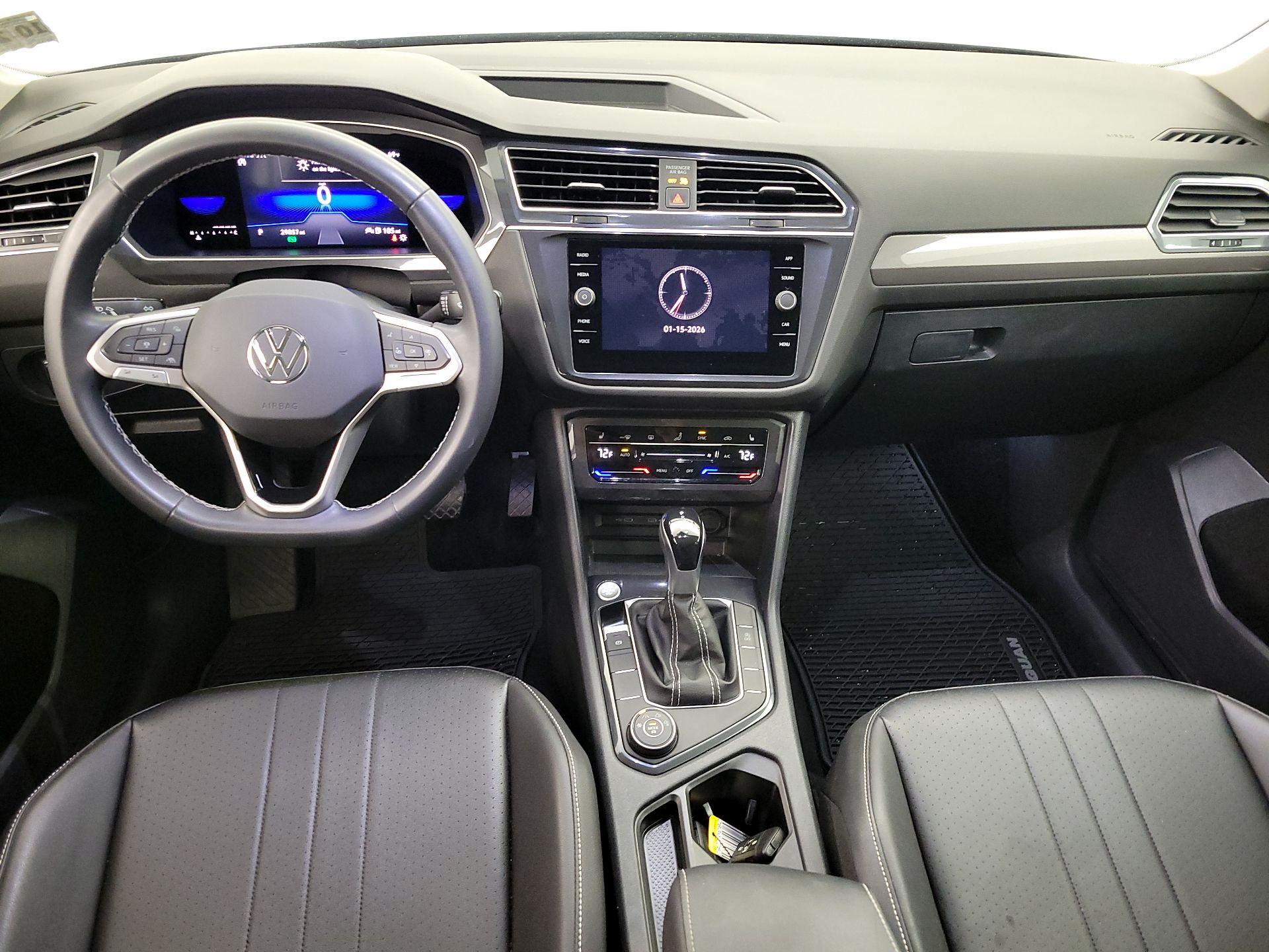 Thumbnail: 2022 Volkswagen Tiguan - 9