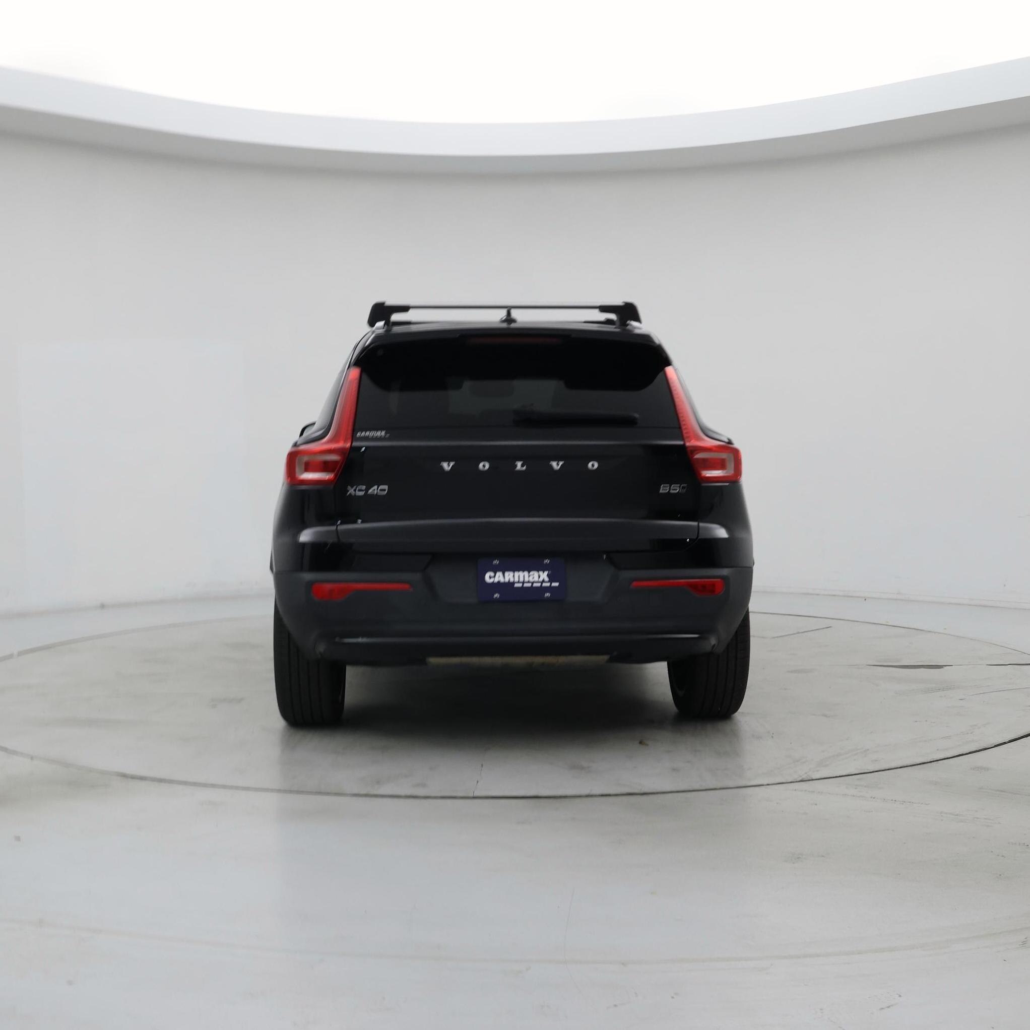 Thumbnail: 2023 Volvo XC40 - 6