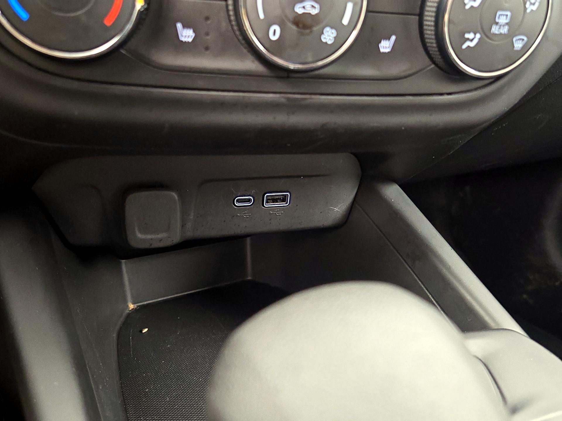 Thumbnail: 2024 Chevrolet Trax - 18