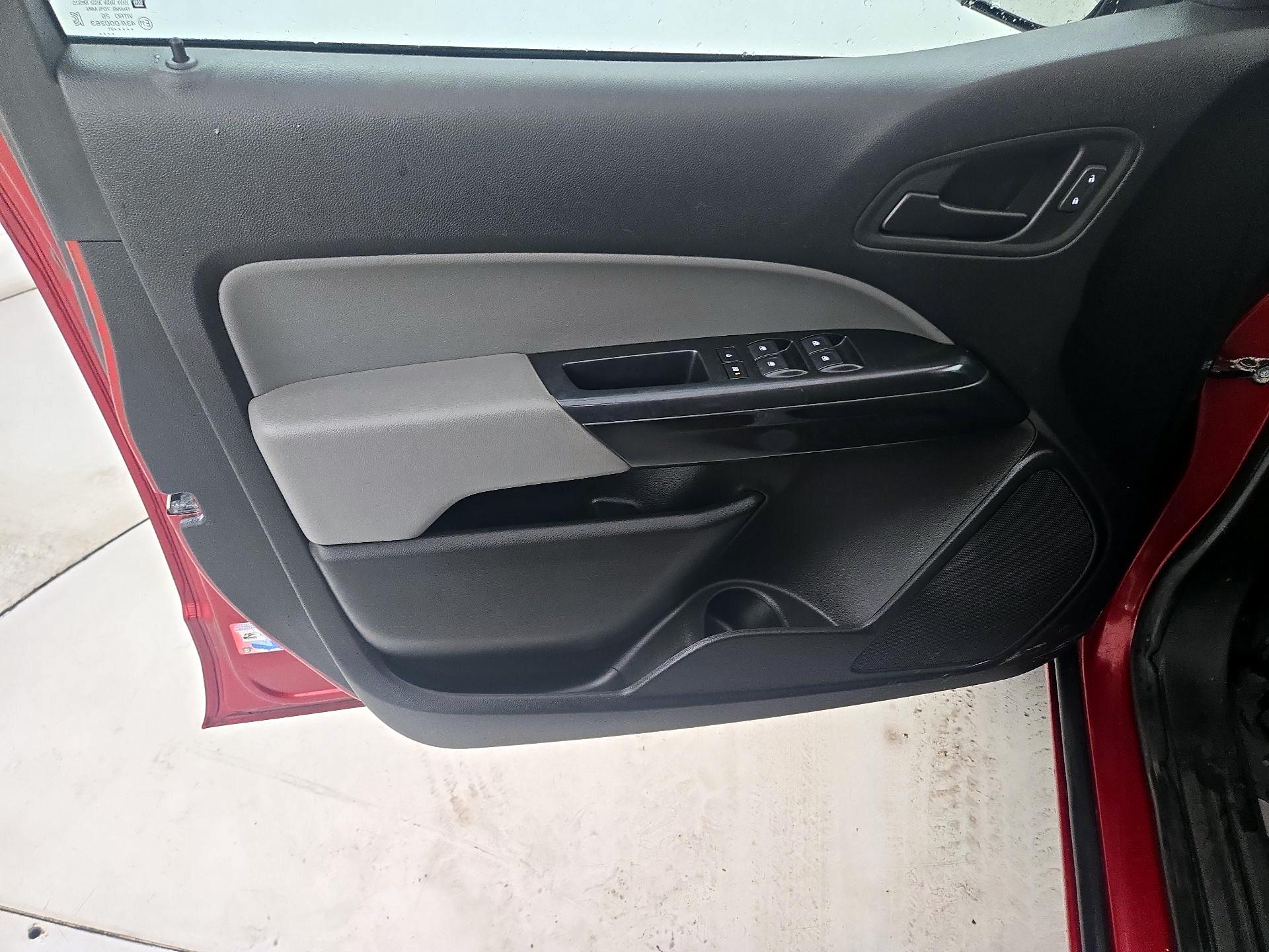 Thumbnail: 2021 Chevrolet Colorado - 12