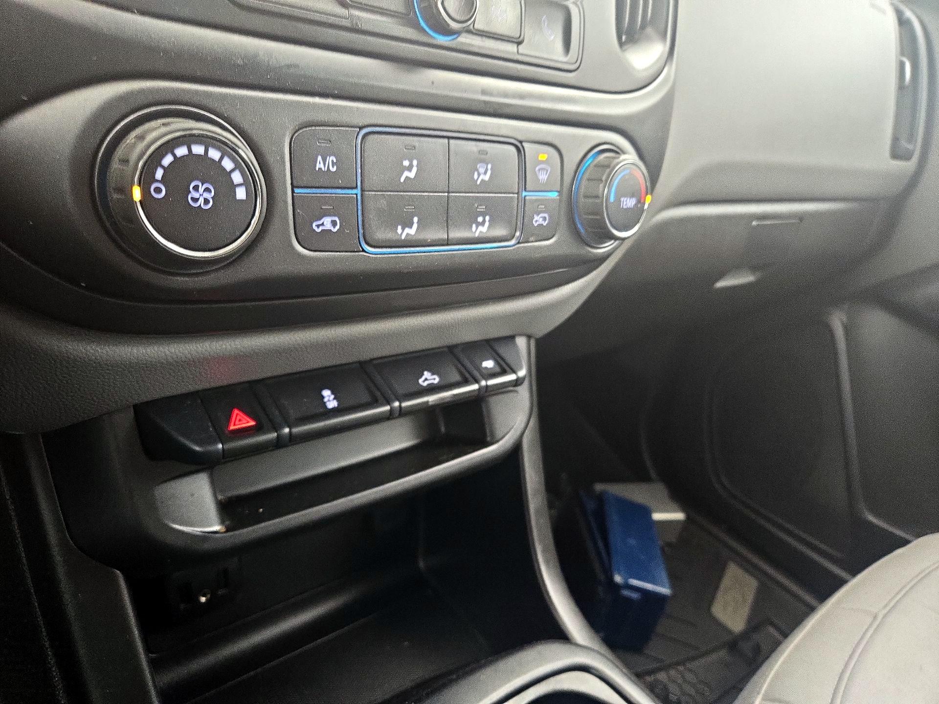 Thumbnail: 2021 Chevrolet Colorado - 16