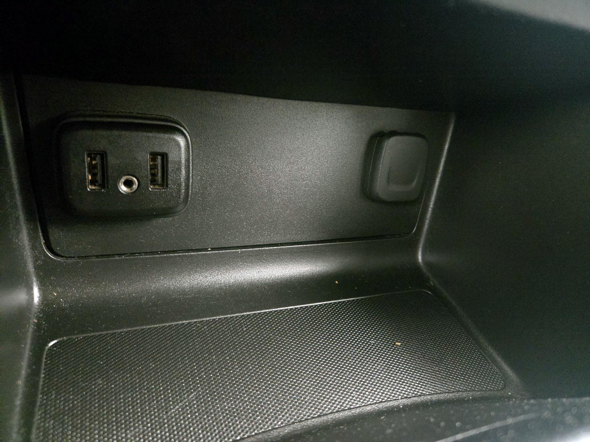 Thumbnail: 2021 Chevrolet Colorado - 18