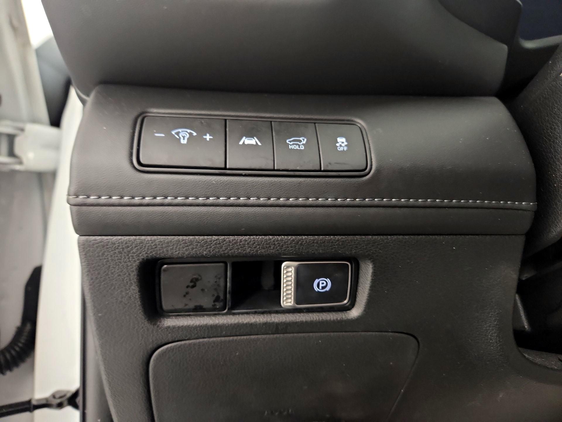 Thumbnail: 2022 Hyundai Santa Fe - 13