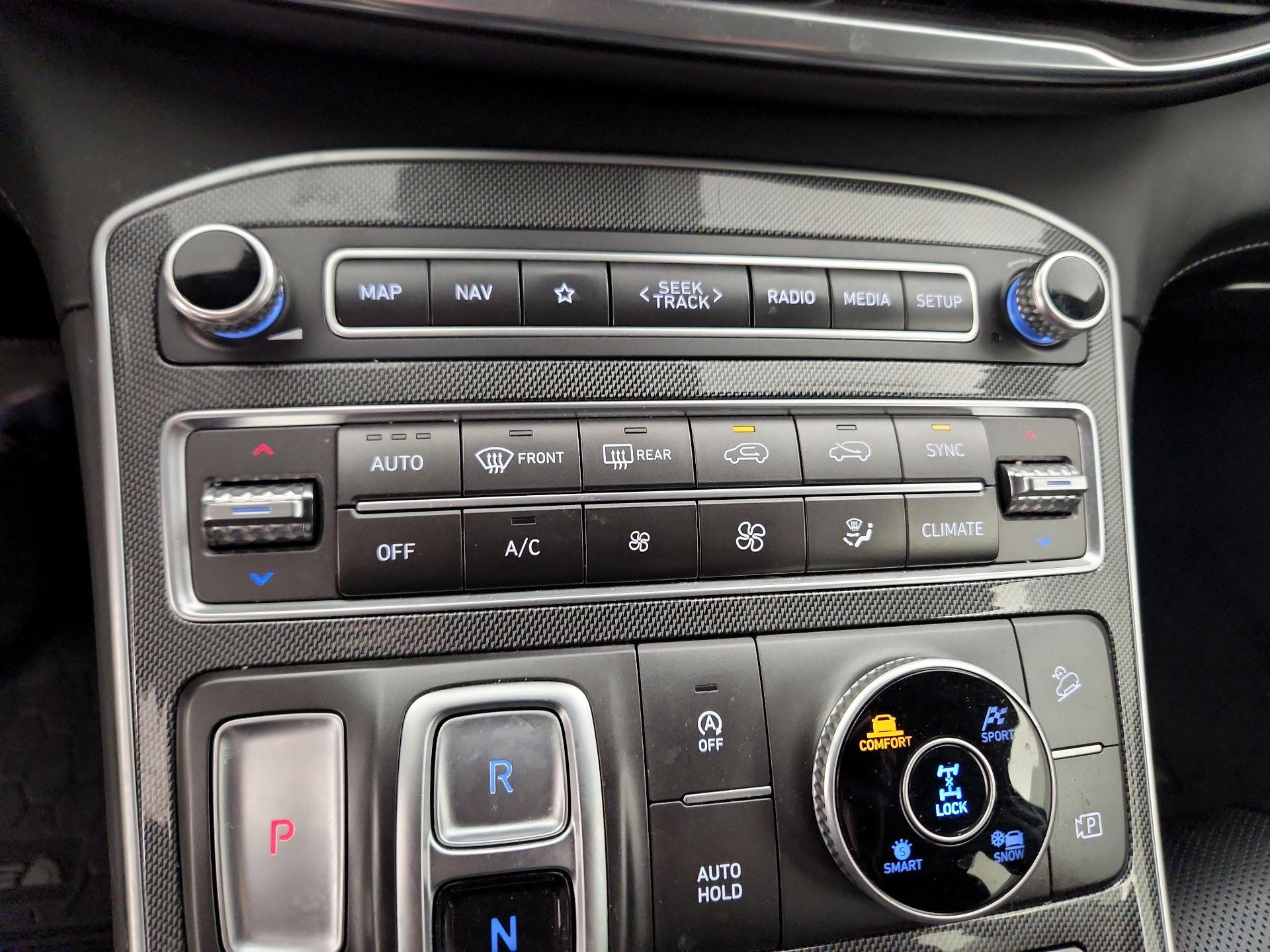 Thumbnail: 2022 Hyundai Santa Fe - 17