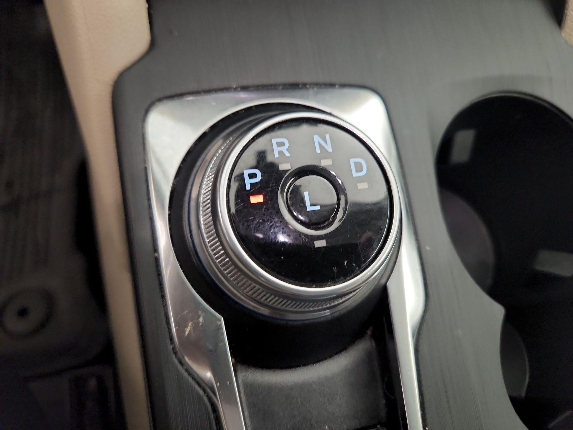 Thumbnail: 2022 Ford Escape - 18