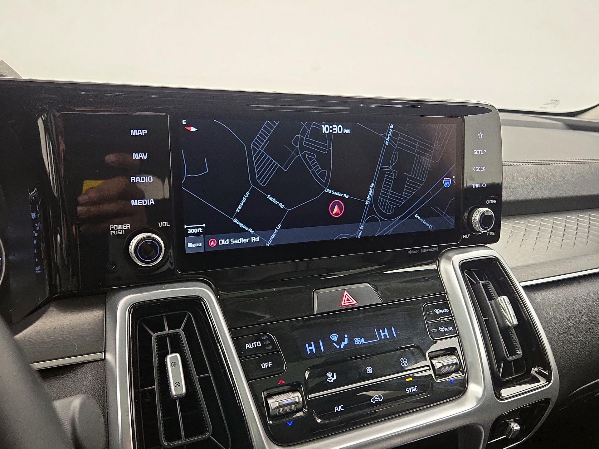 Thumbnail: 2022 Kia Sorento - 14