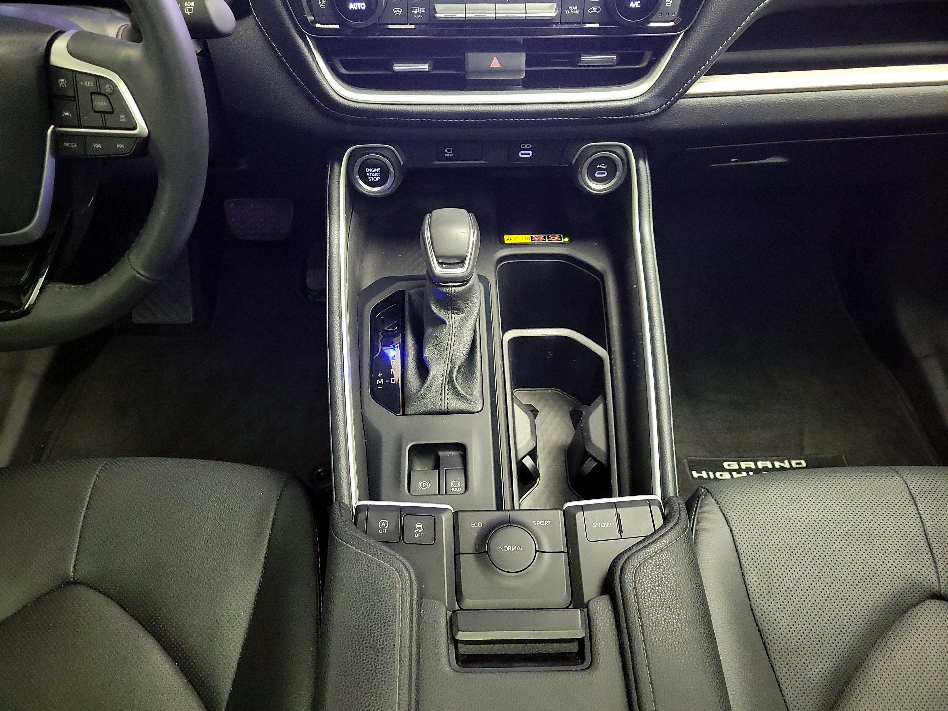 Thumbnail: 2024 Toyota Grand Highlander - 18