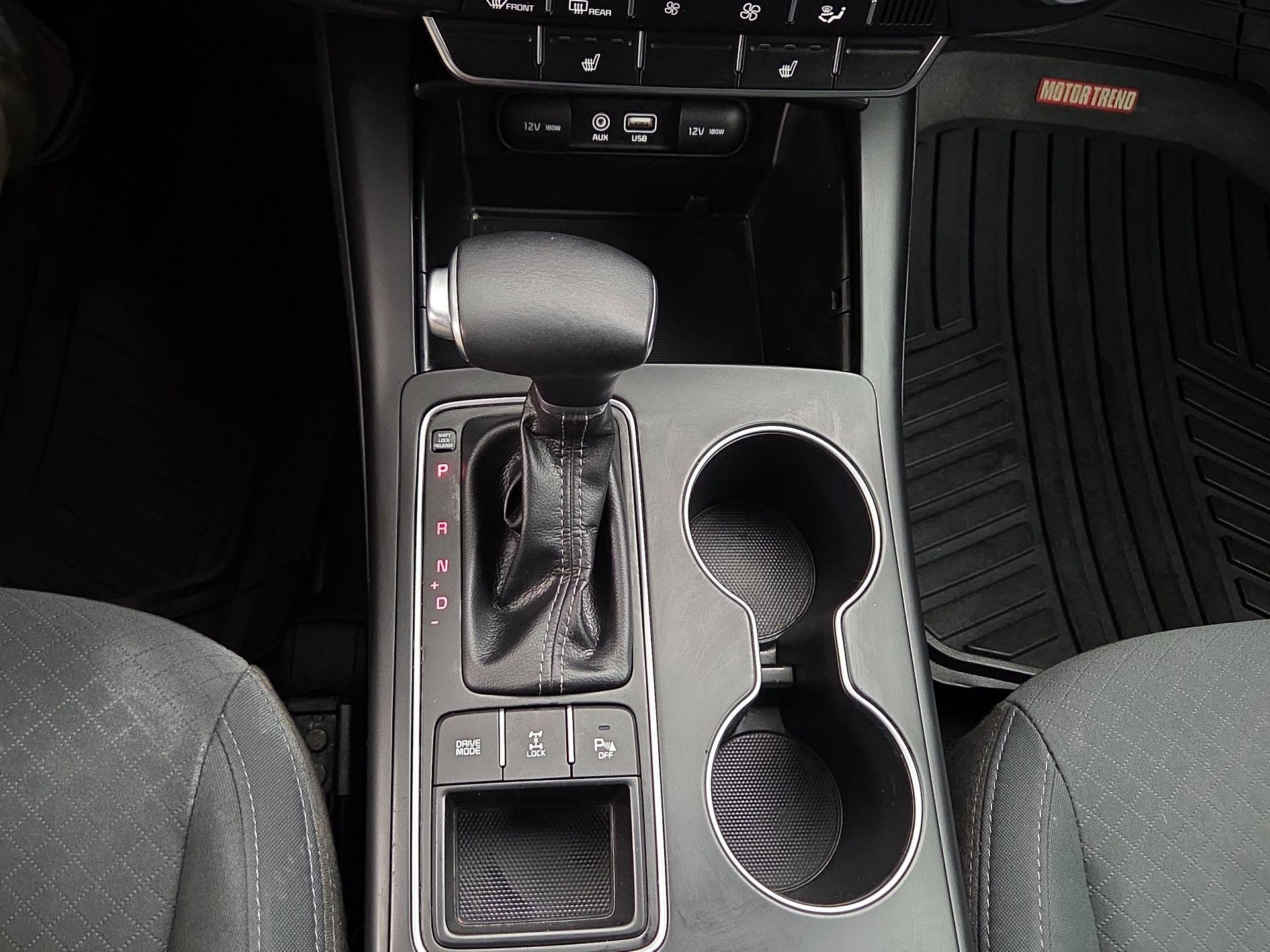 Thumbnail: 2019 Kia Sorento - 15