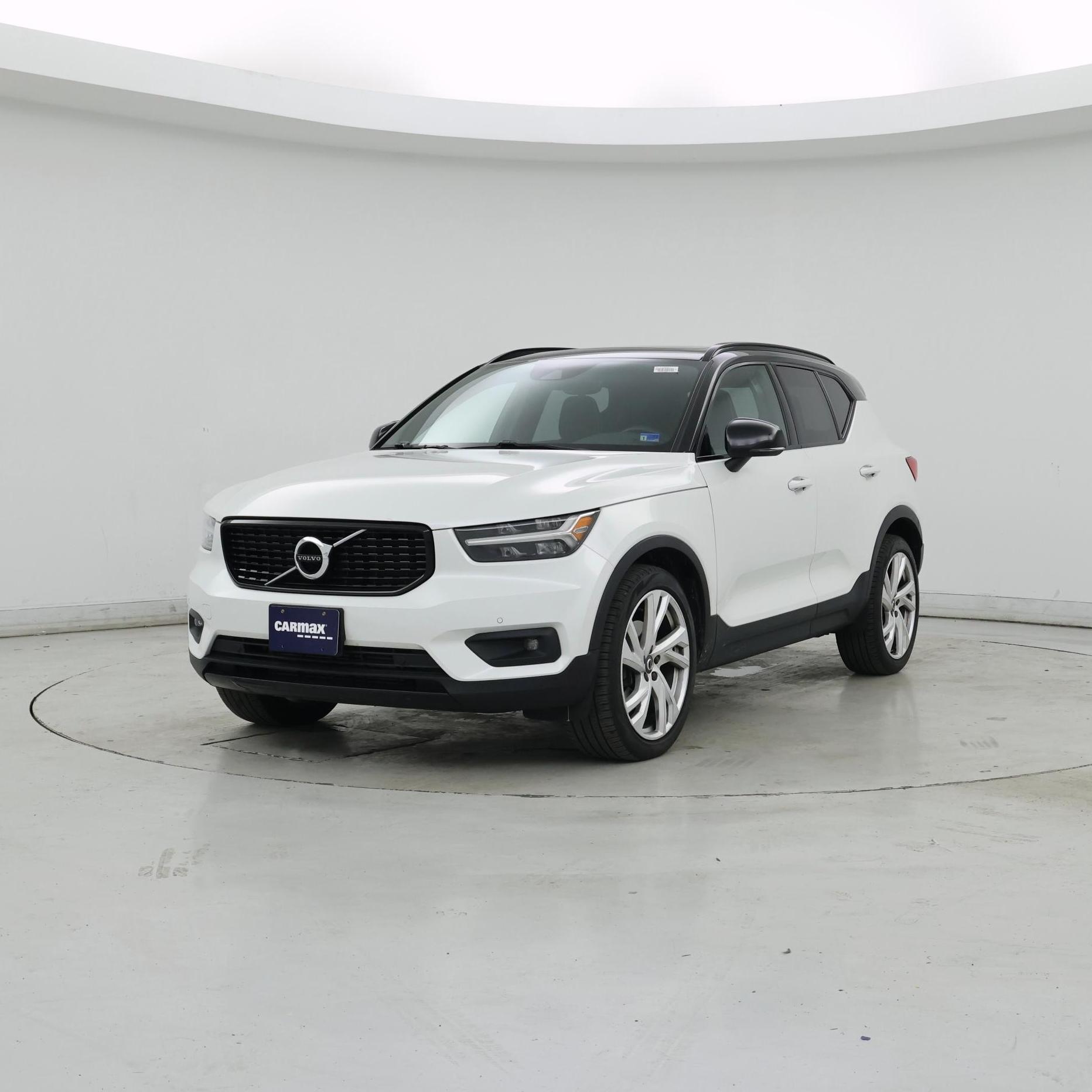 Thumbnail: 2021 Volvo XC40 - 4