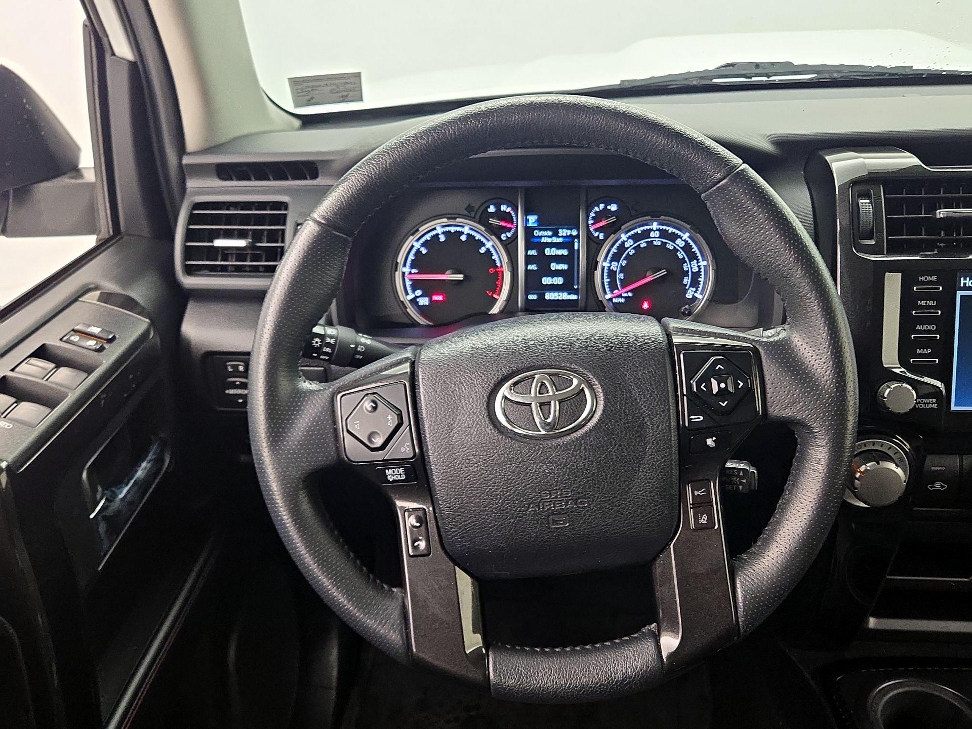 Thumbnail: 2021 Toyota 4Runner - 10