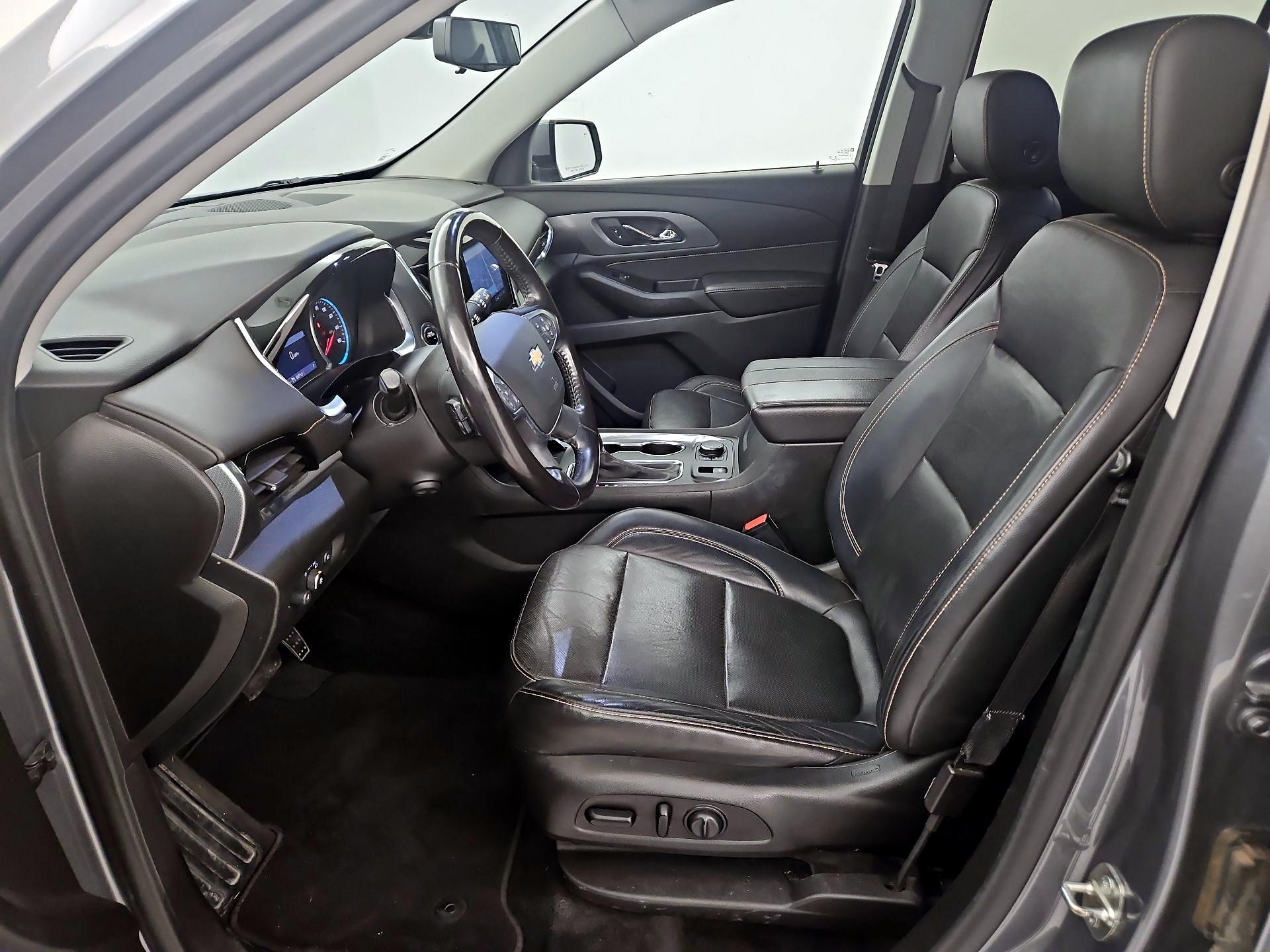 Thumbnail: 2020 Chevrolet Traverse - 11