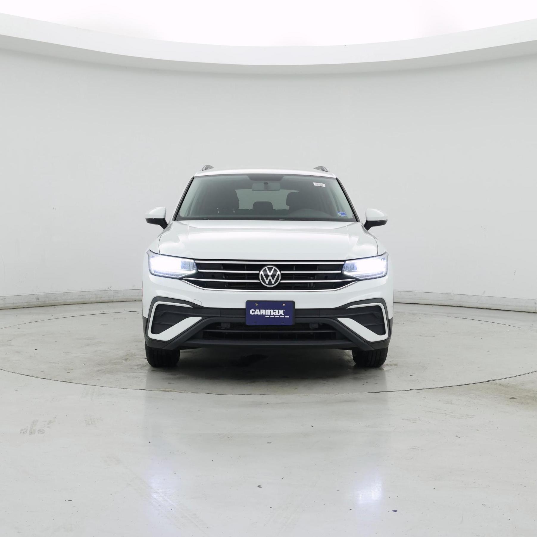 Thumbnail: 2022 Volkswagen Tiguan - 5