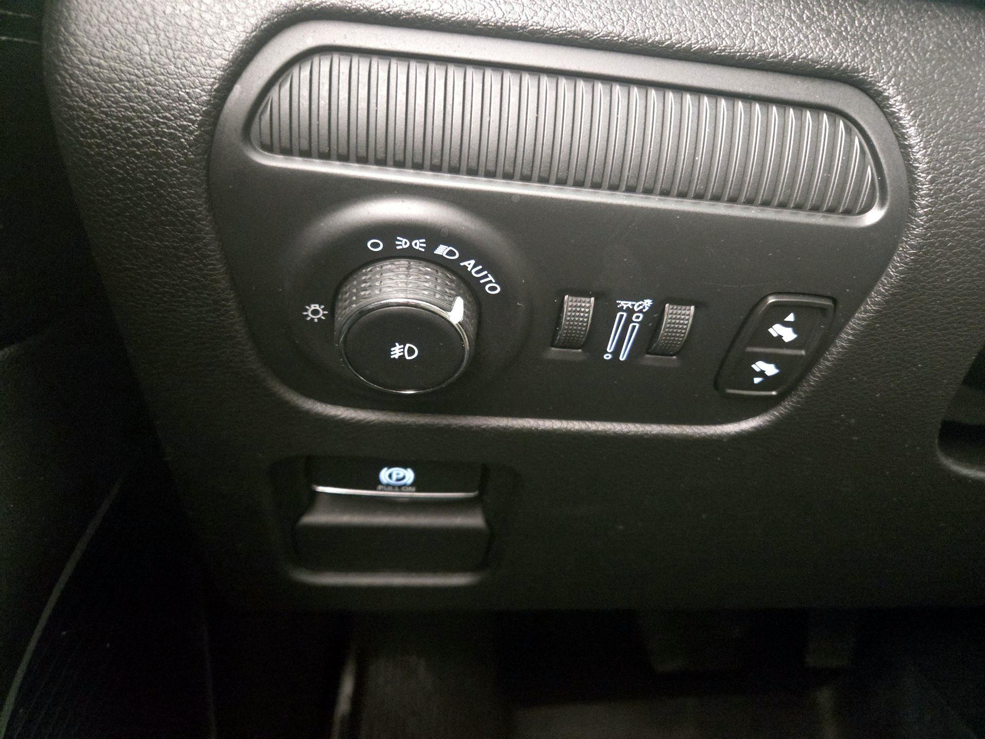 Thumbnail: 2024 Jeep Wagoneer - 13