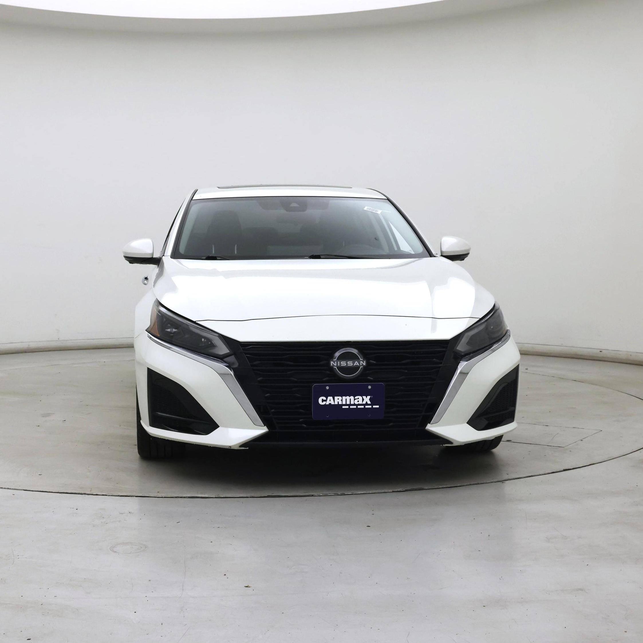 Thumbnail: 2023 Nissan Altima - 5