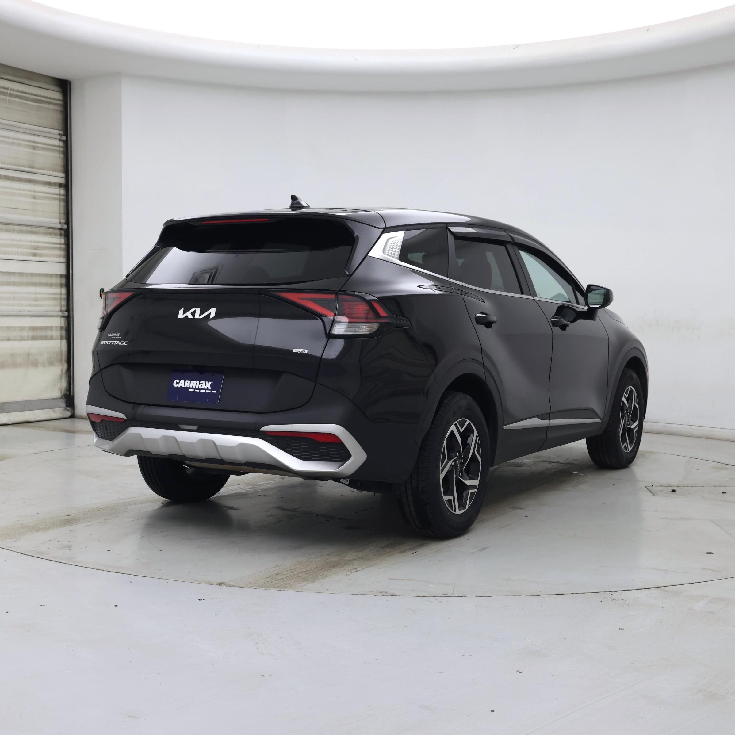 Thumbnail: 2023 Kia Sportage - 8