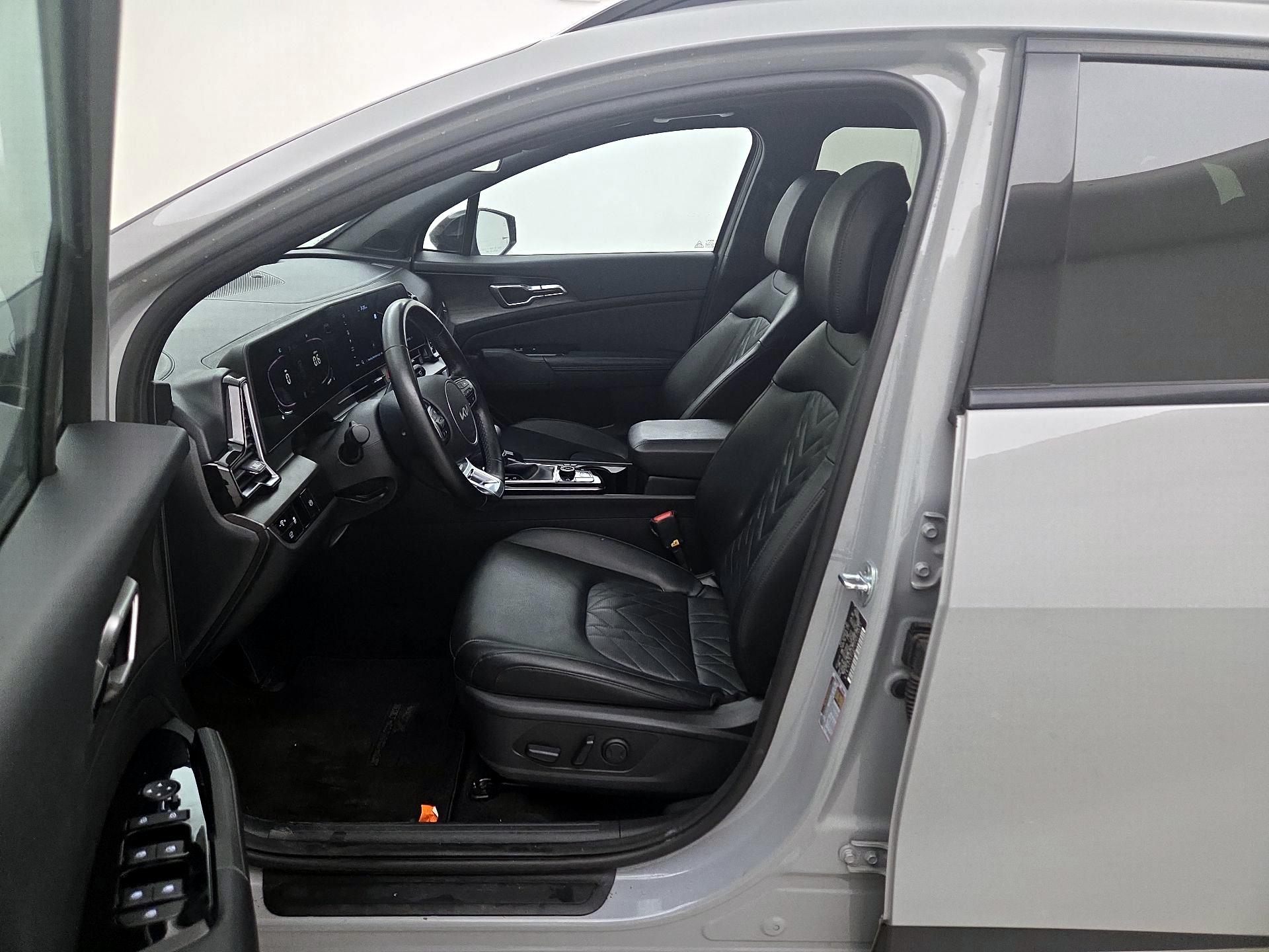 Thumbnail: 2023 Kia Sportage - 11