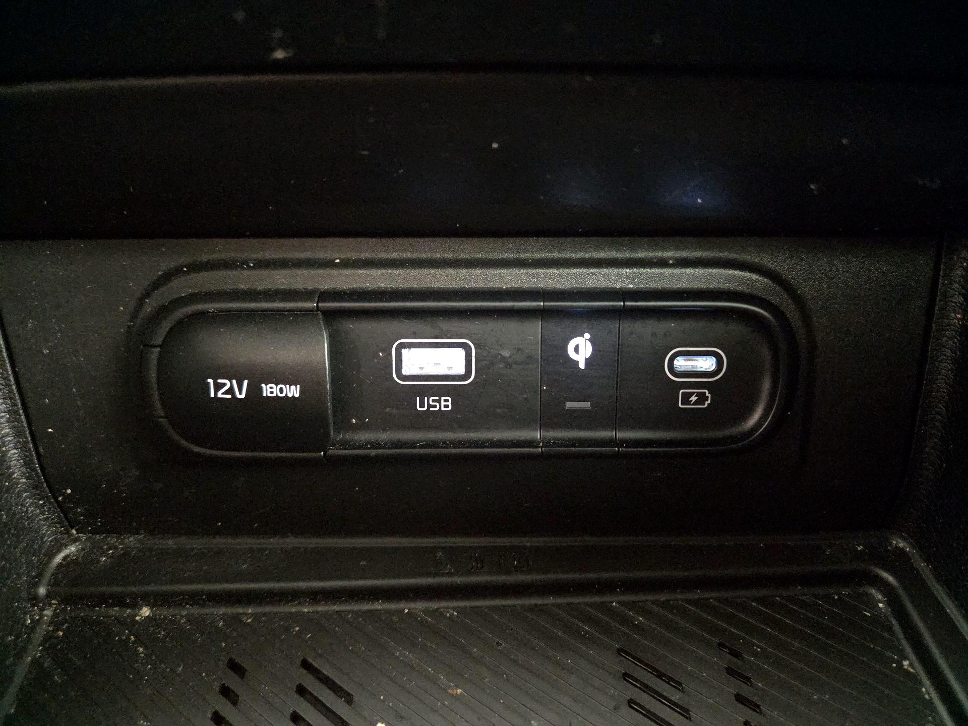 Thumbnail: 2023 Kia Sportage - 19