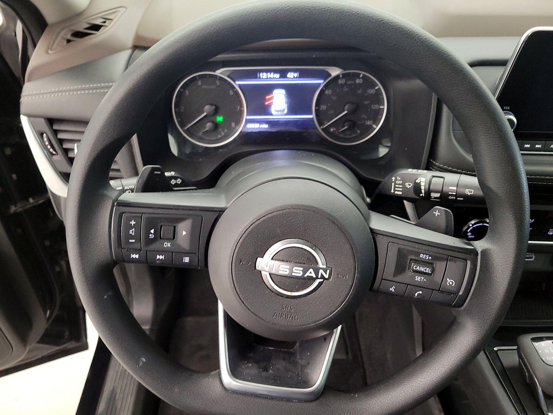 Thumbnail: 2023 Nissan Rogue - 10