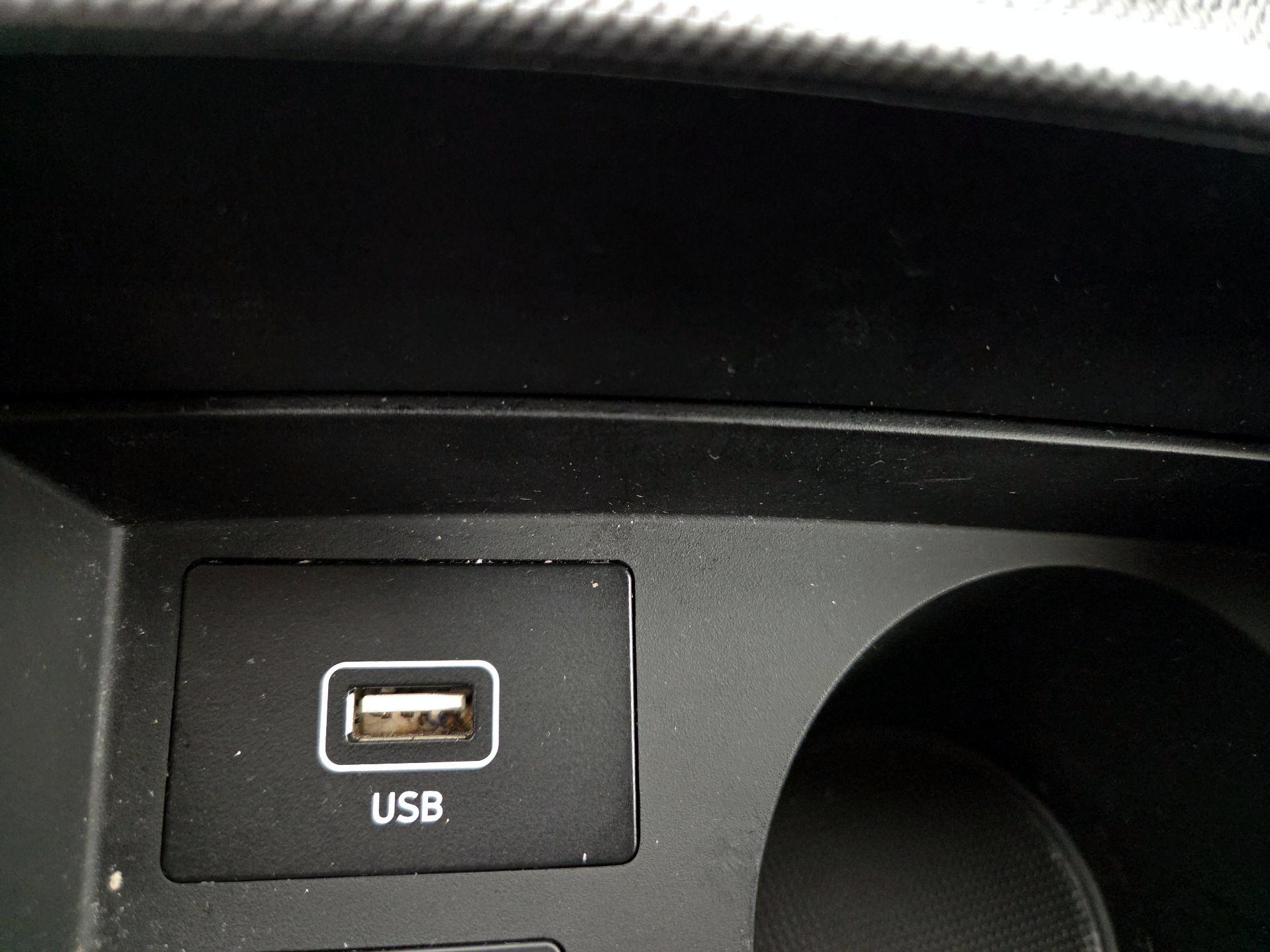 Thumbnail: 2022 Hyundai Santa Fe - 18