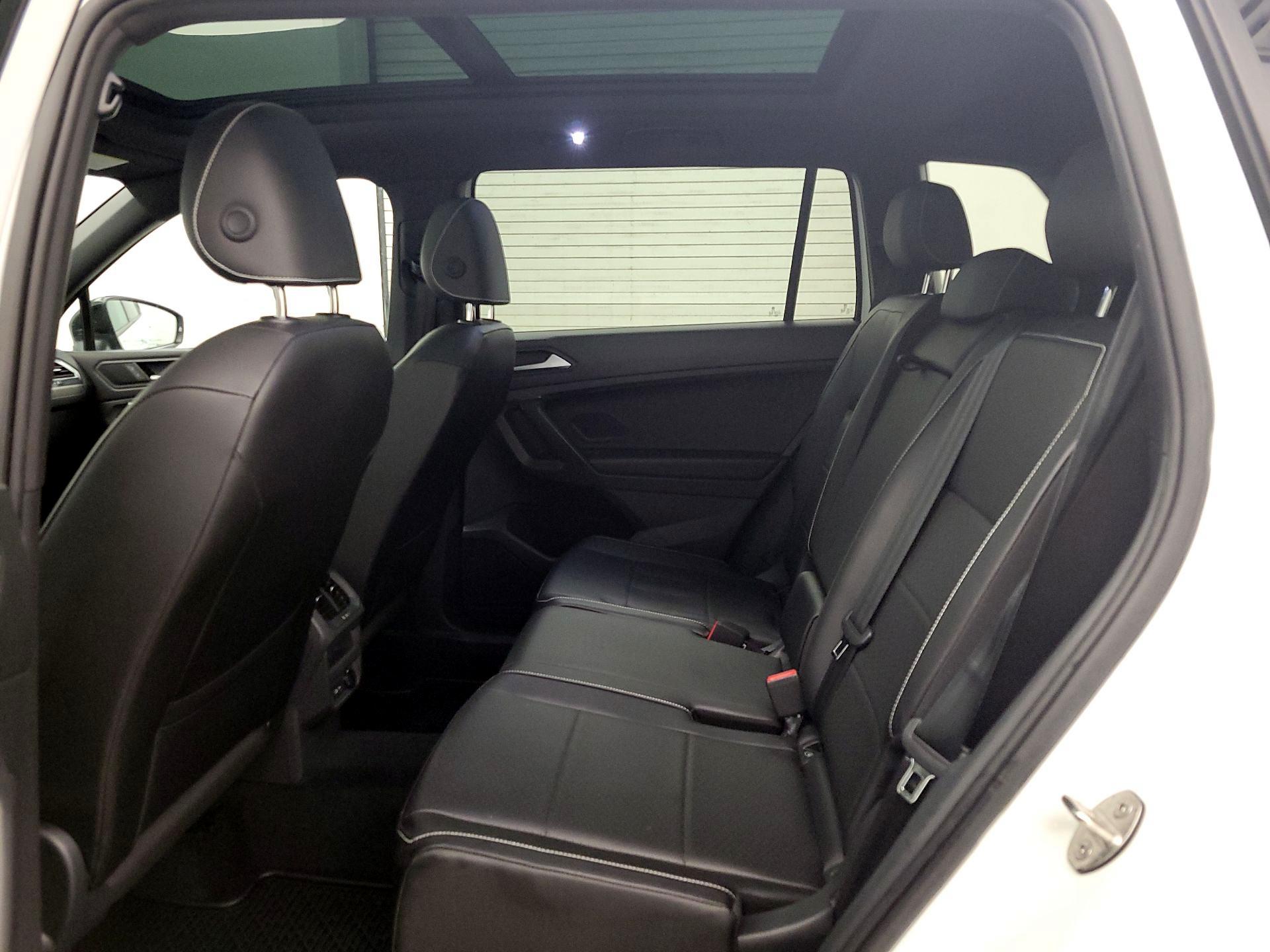 Thumbnail: 2021 Volkswagen Tiguan - 20