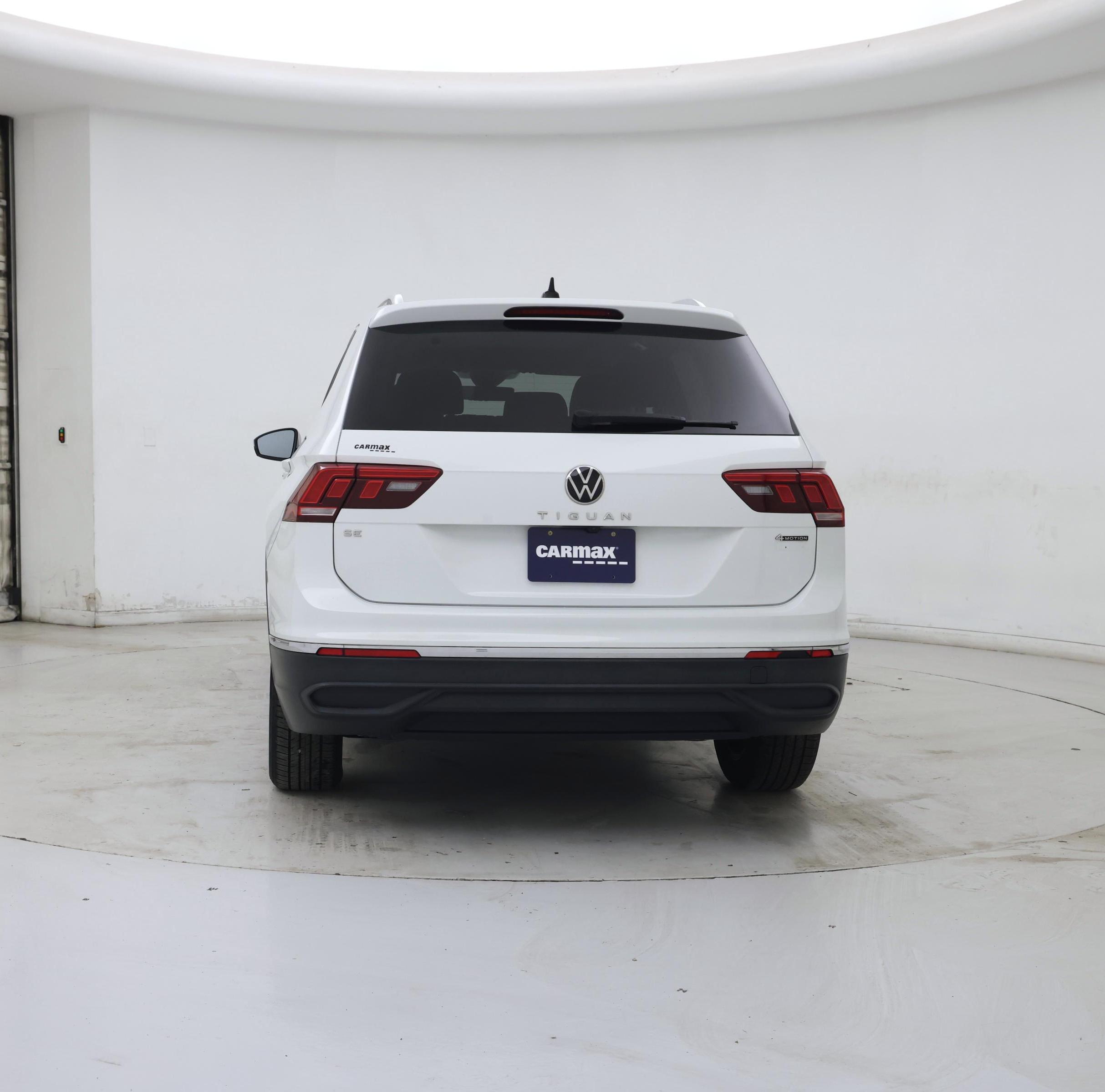 Thumbnail: 2022 Volkswagen Tiguan - 6