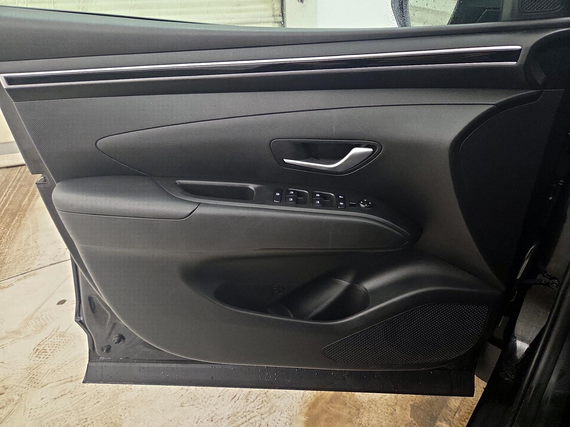 Thumbnail: 2023 Hyundai Tucson - 12