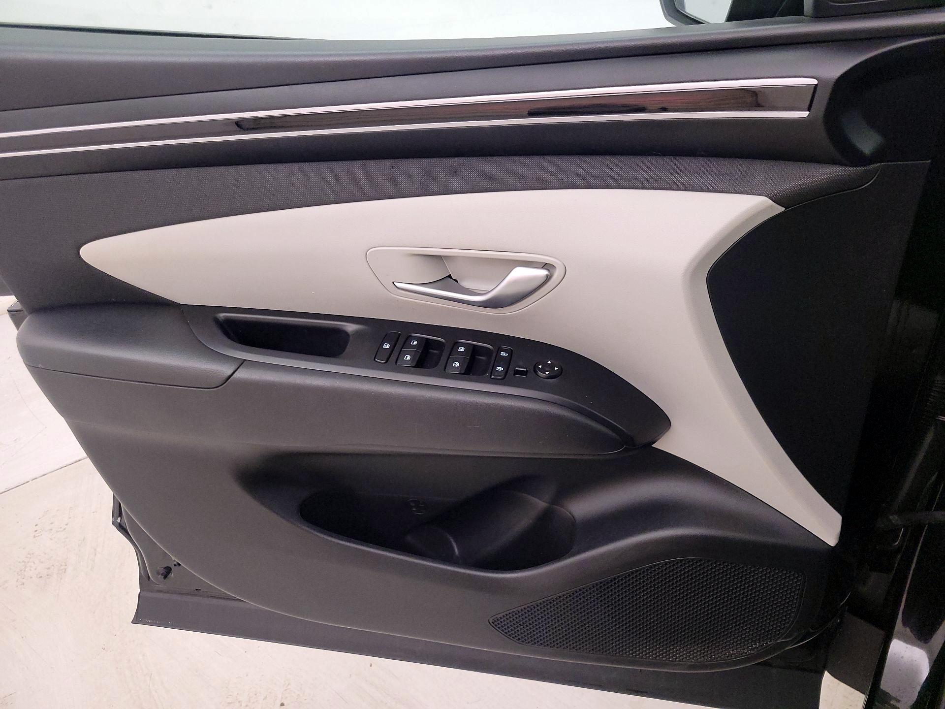 Thumbnail: 2023 Hyundai Tucson - 12