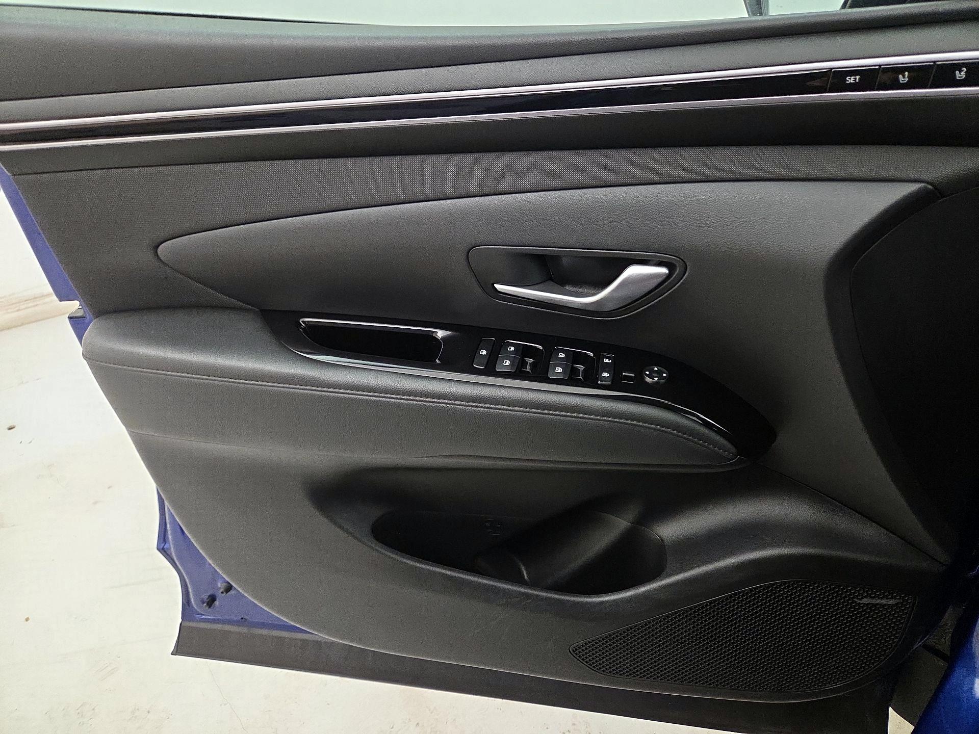 Thumbnail: 2023 Hyundai Tucson - 12