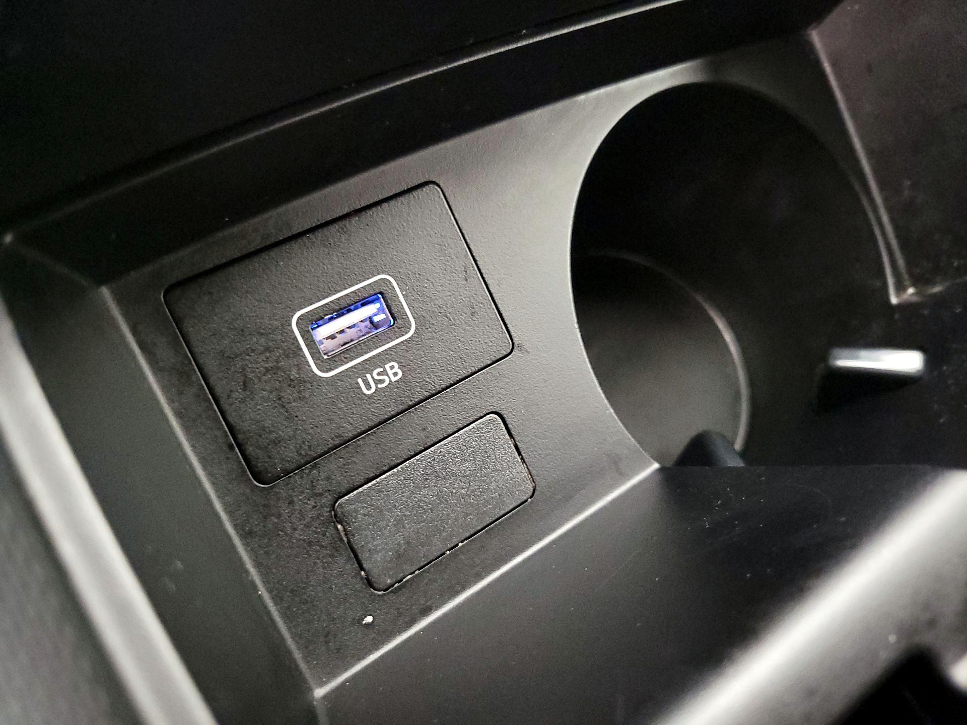 Thumbnail: 2023 Hyundai Santa Fe - 18