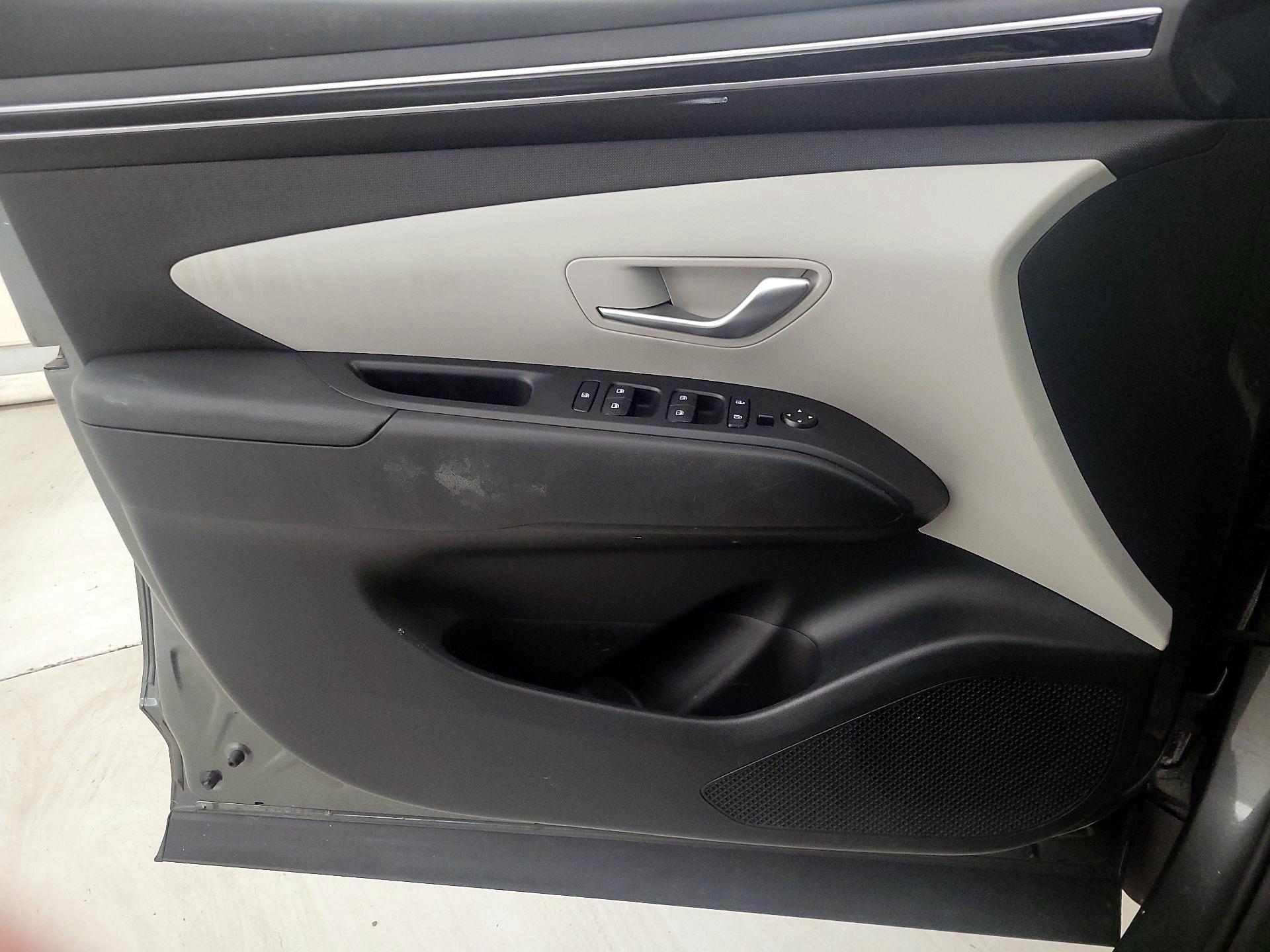 Thumbnail: 2023 Hyundai Tucson - 12