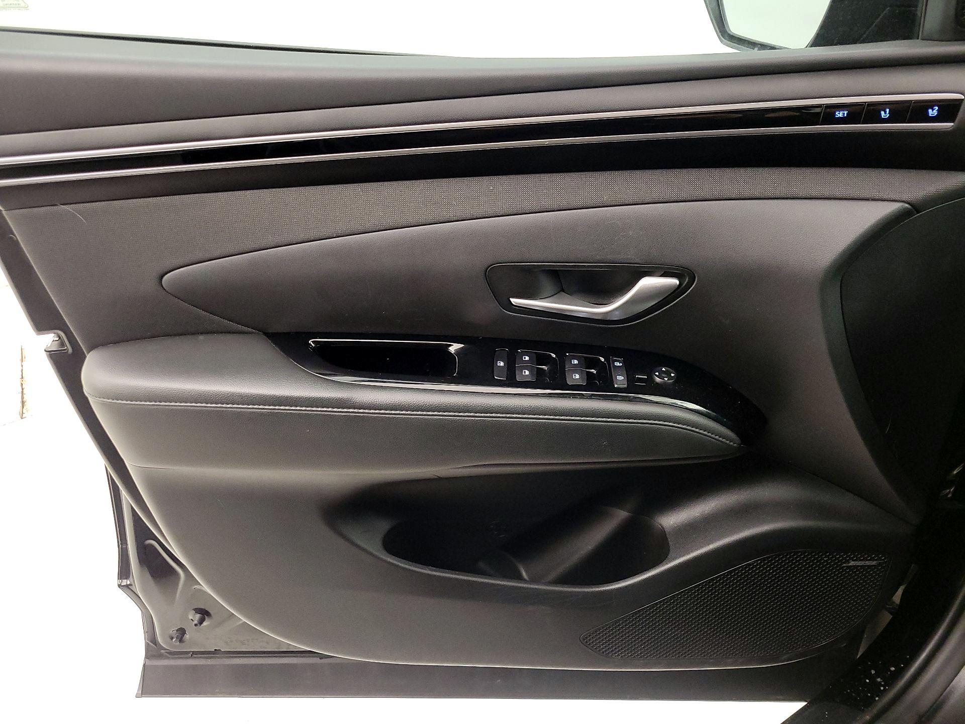 Thumbnail: 2022 Hyundai Tucson - 12